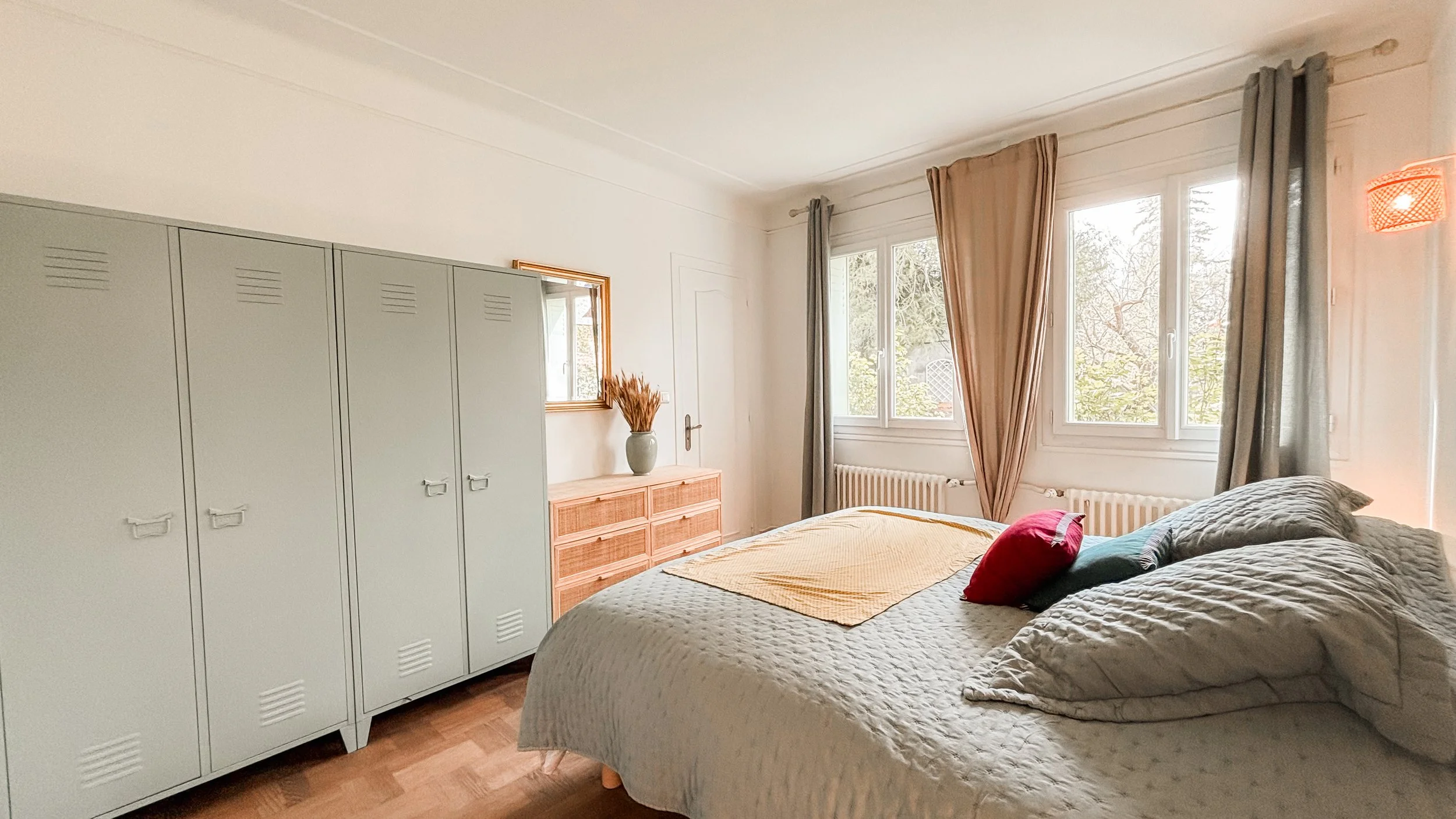 La suite parentale avec un lit de 180