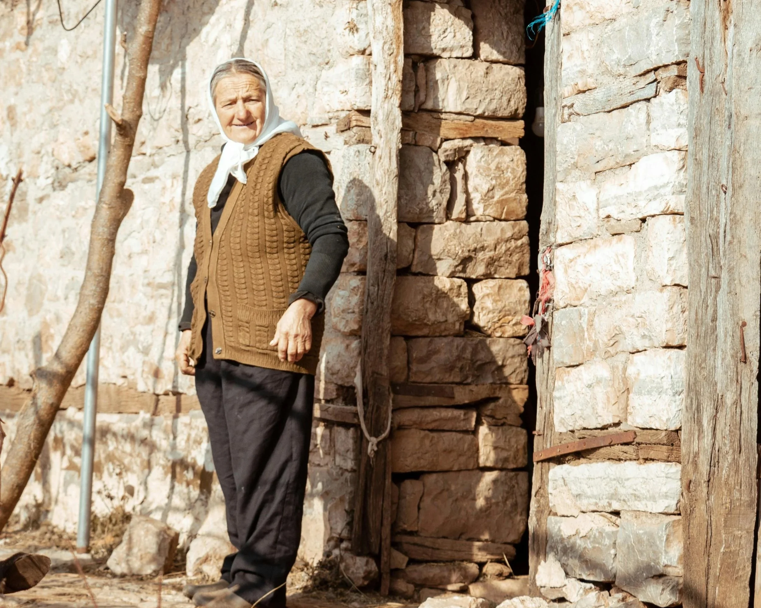 Pamje tradicionale që simbolizon rrënjët lokale dhe identitetin