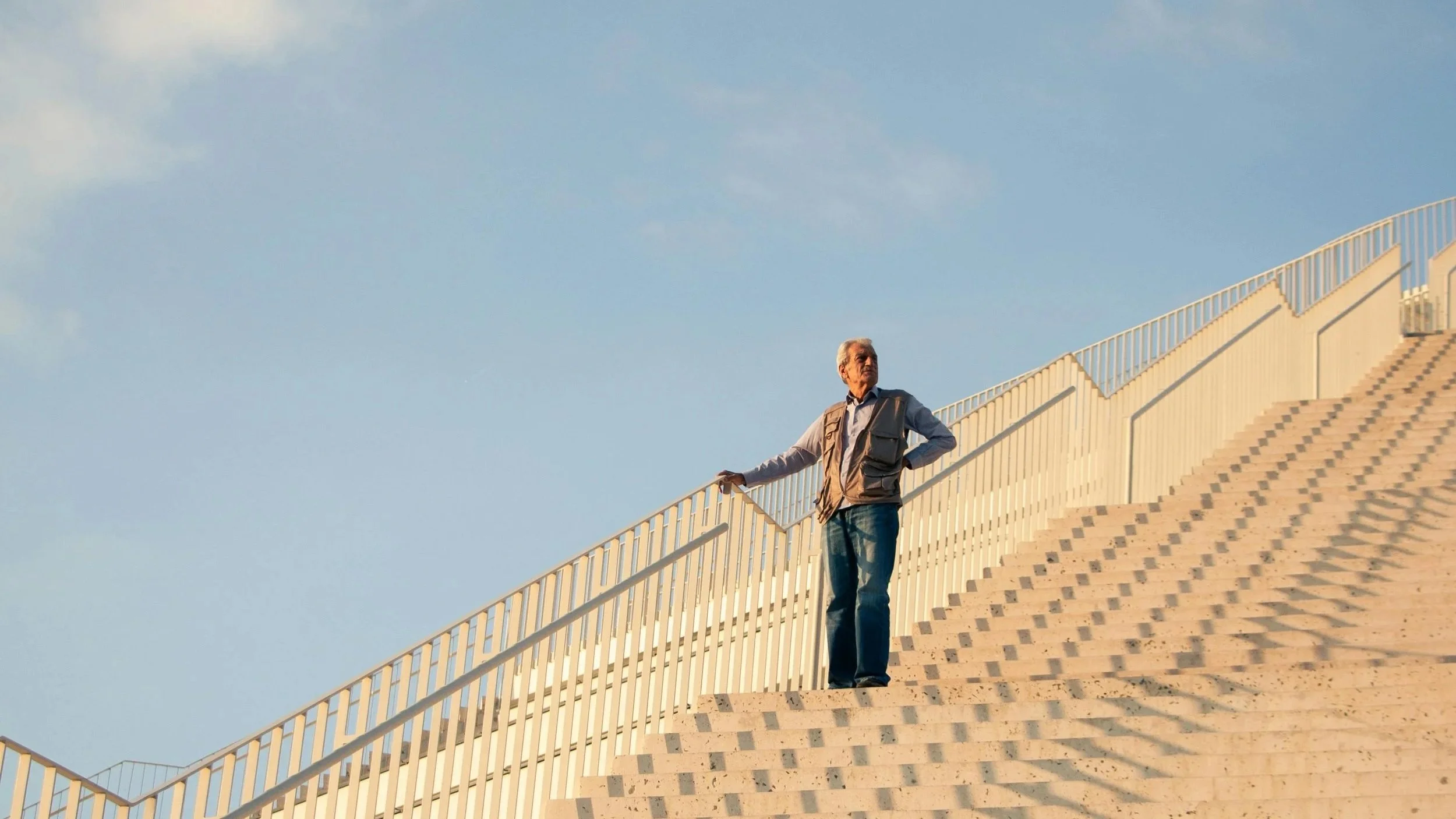 Pamje në Tiranë, simbol i ecjes përpara dhe zgjedhjes së drejtimit