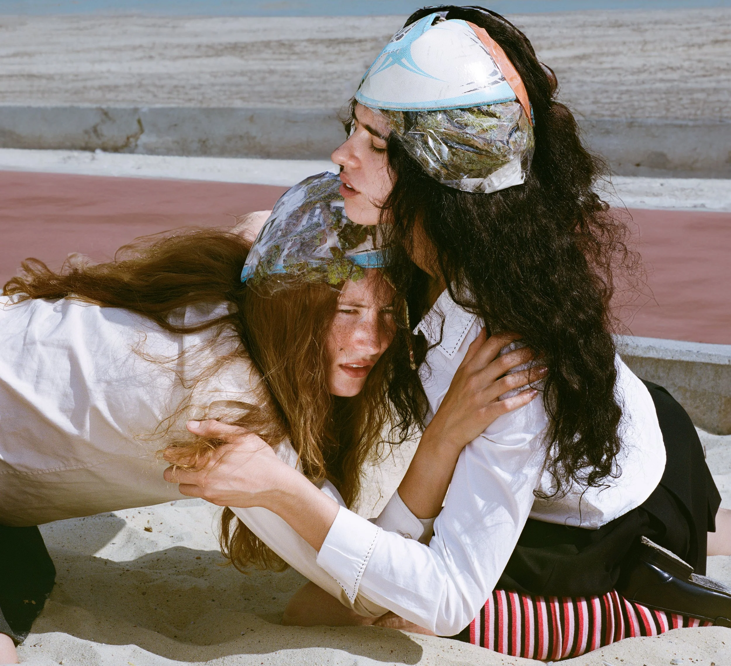 38.2 ISSUE 1 "Fashion Made From  Daily Fragments"