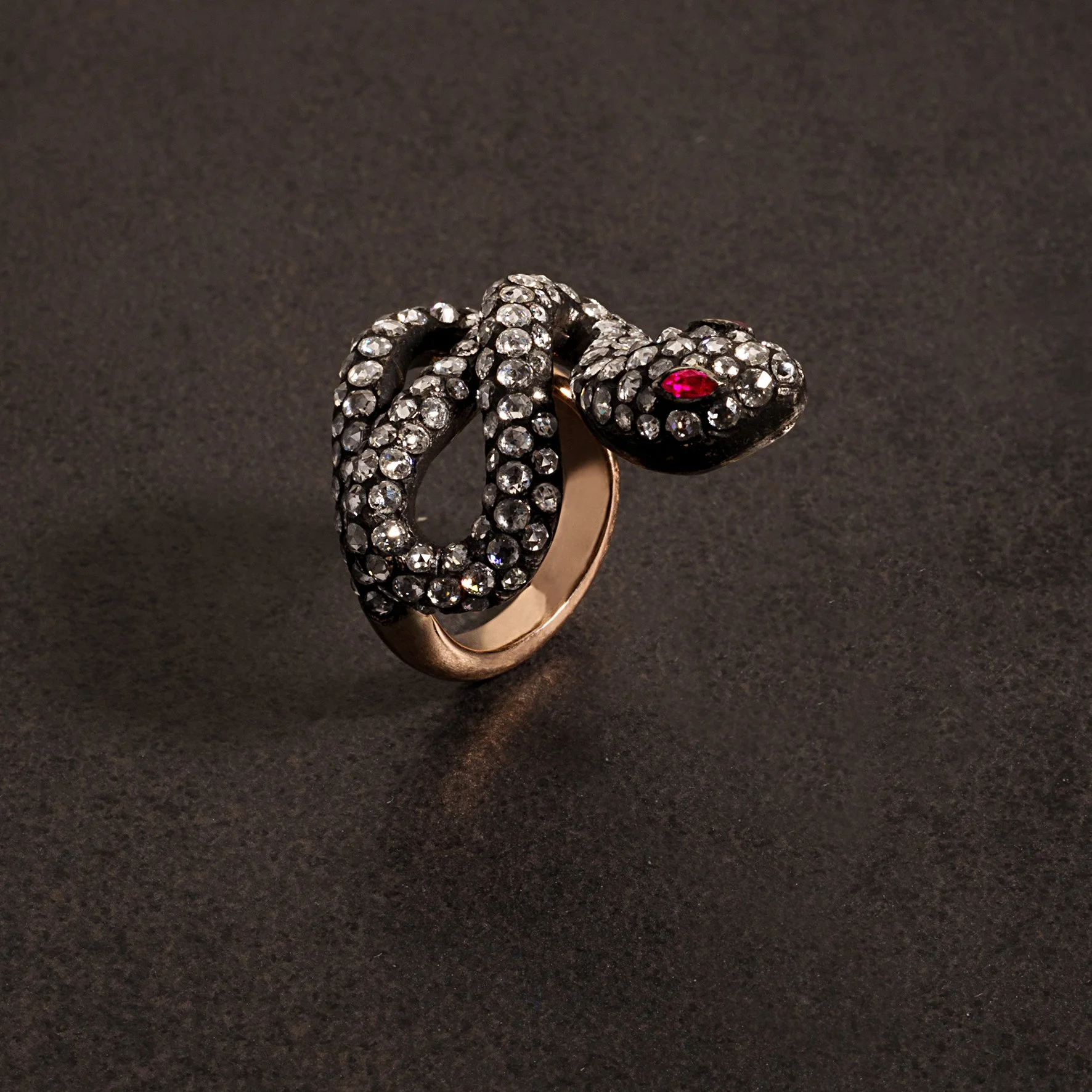 Kismet-ring-campaign.jpg