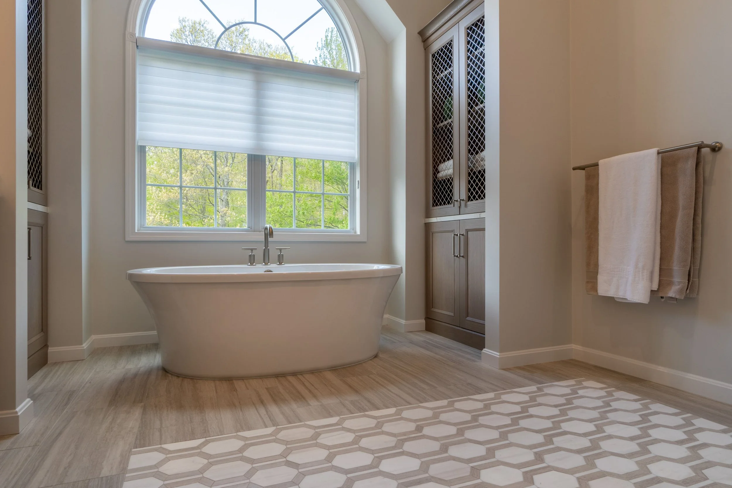 Southboro, Serentiy Spa Bath