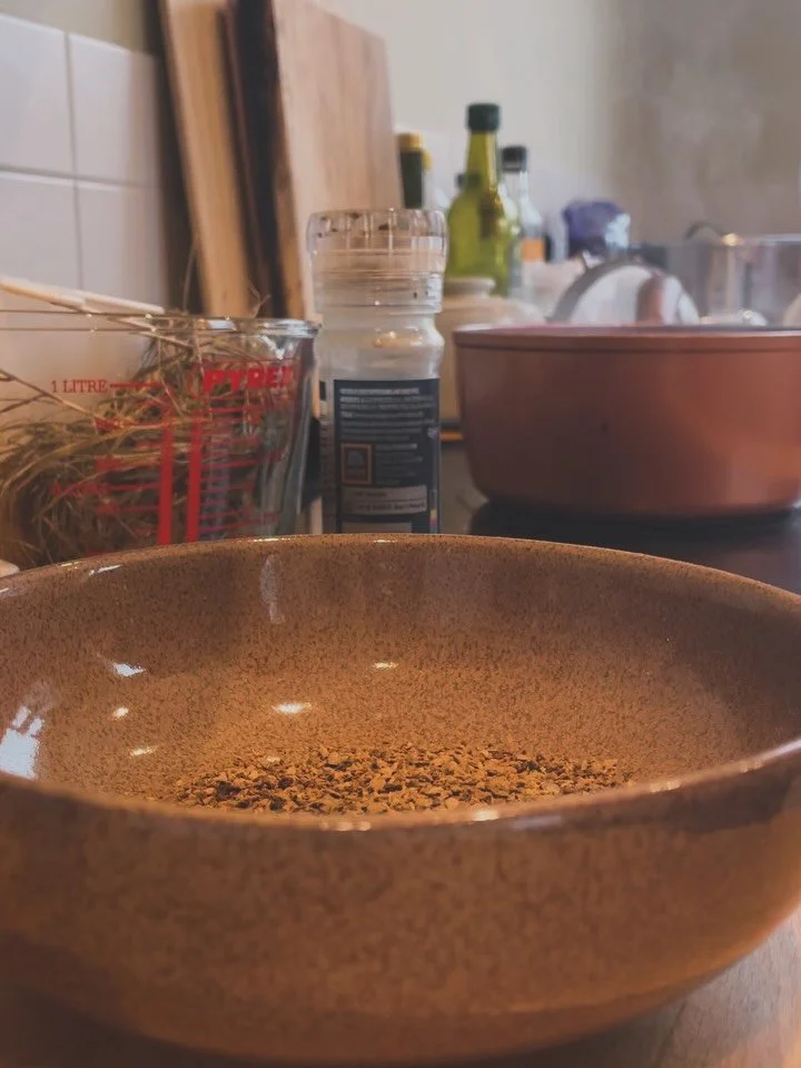 Witchy brews at home today, making Oak Gall and Blackberry ink for upcoming workshops with @grovesygirl at @thearkdublin and @creativehubs_ 🍇🧙&zwj;♀️⚗️👩🏼&zwj;🔬🧫
Crushing, grinding, smashing, pulping, filtering and stirring ✨