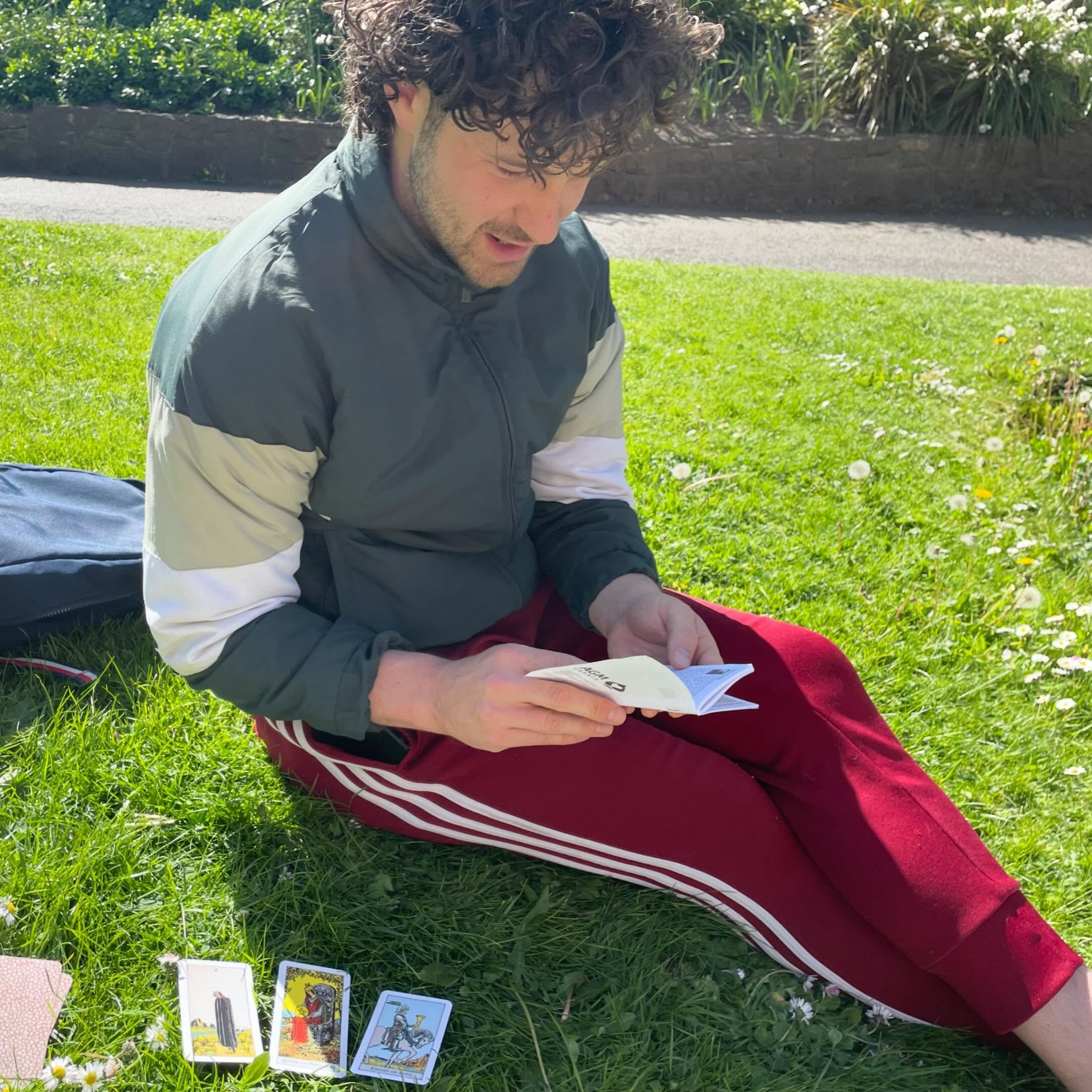 This week, fortunes in the park with @darrenyorke and making, making, making at Jamebos NS and Ballyfermot Library.
🔮🌞✨🏘️🧞&zwj;♂️
Thank you @tinygreens for 📸