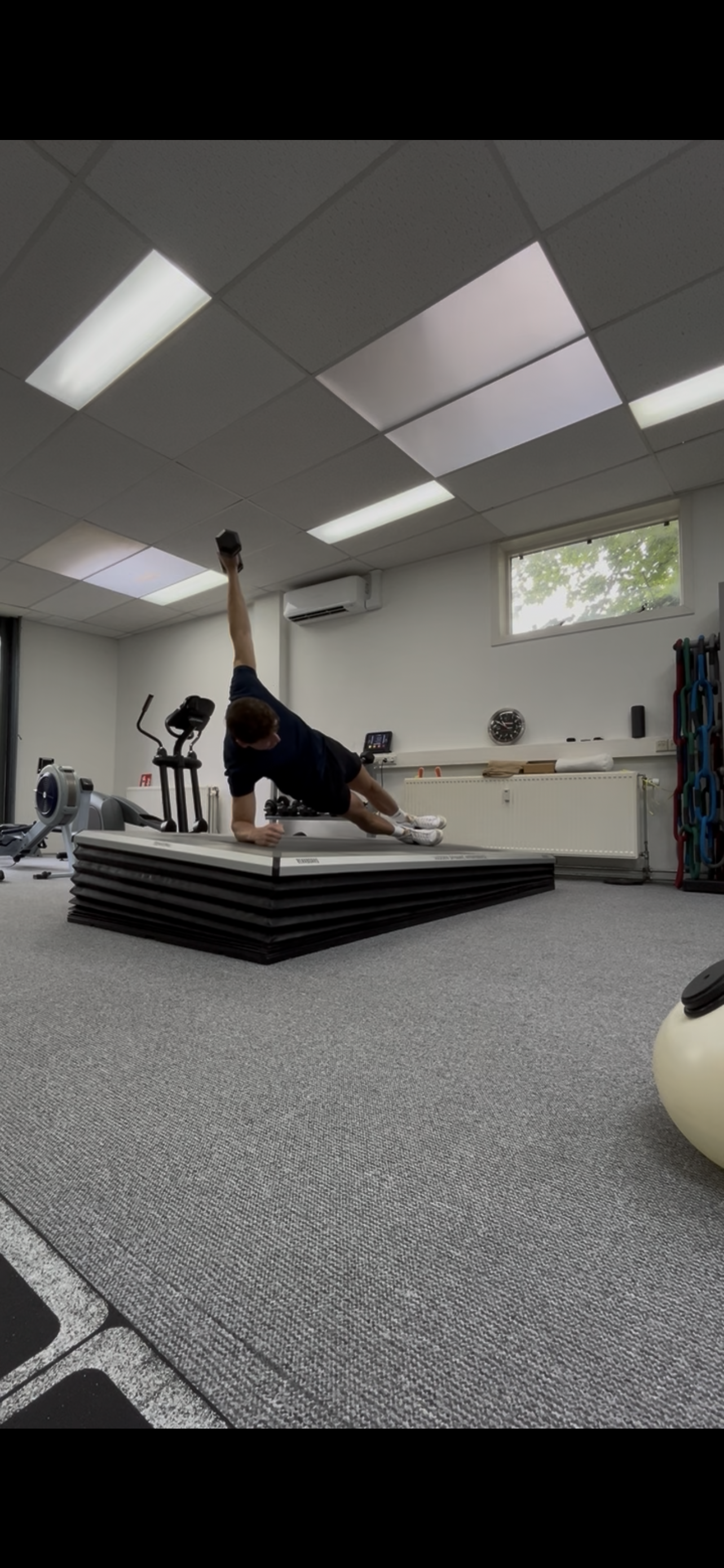 Personal training vs zelf trainen: wat levert écht meer resultaat op?