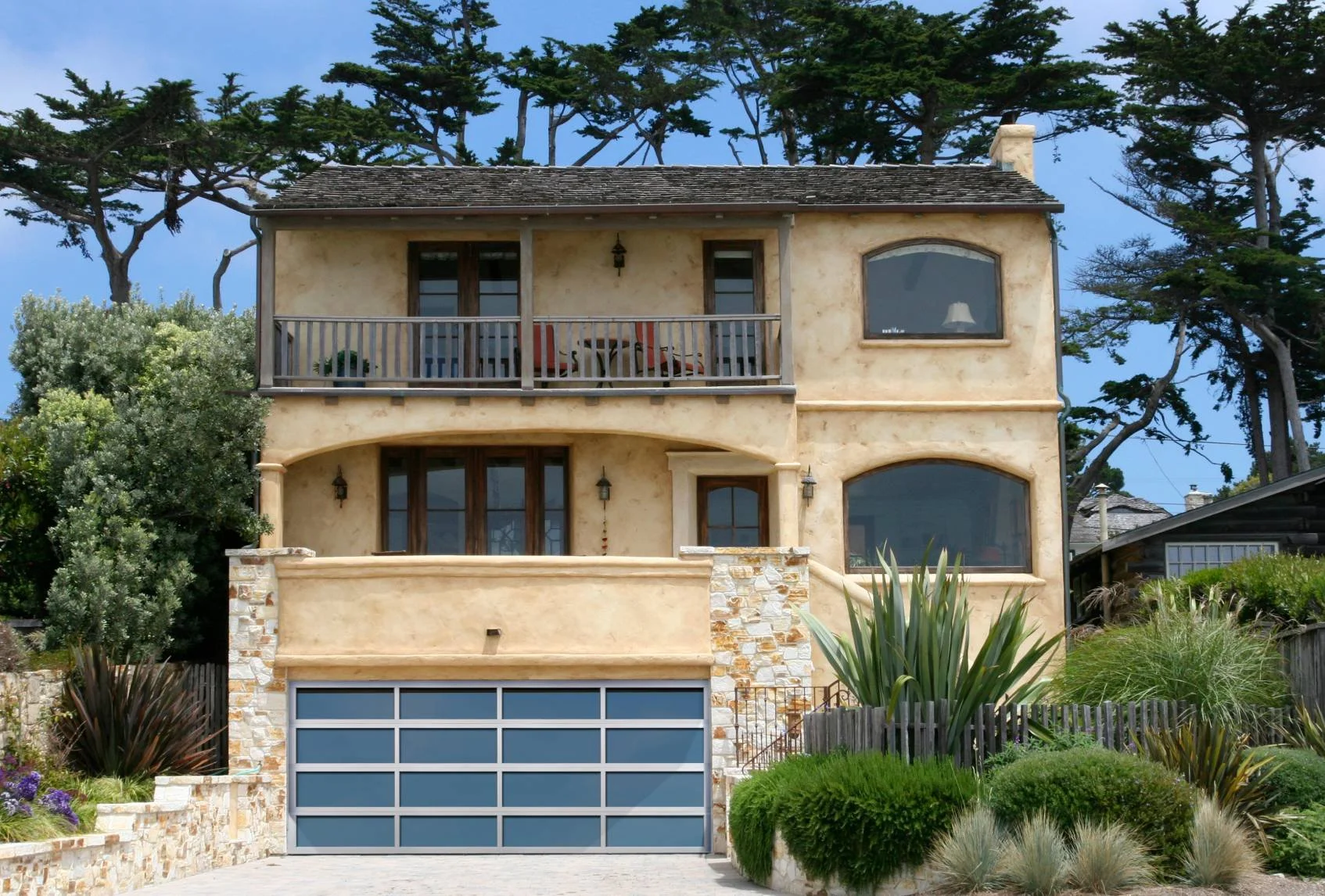 Full View Garage Door on Three Story House