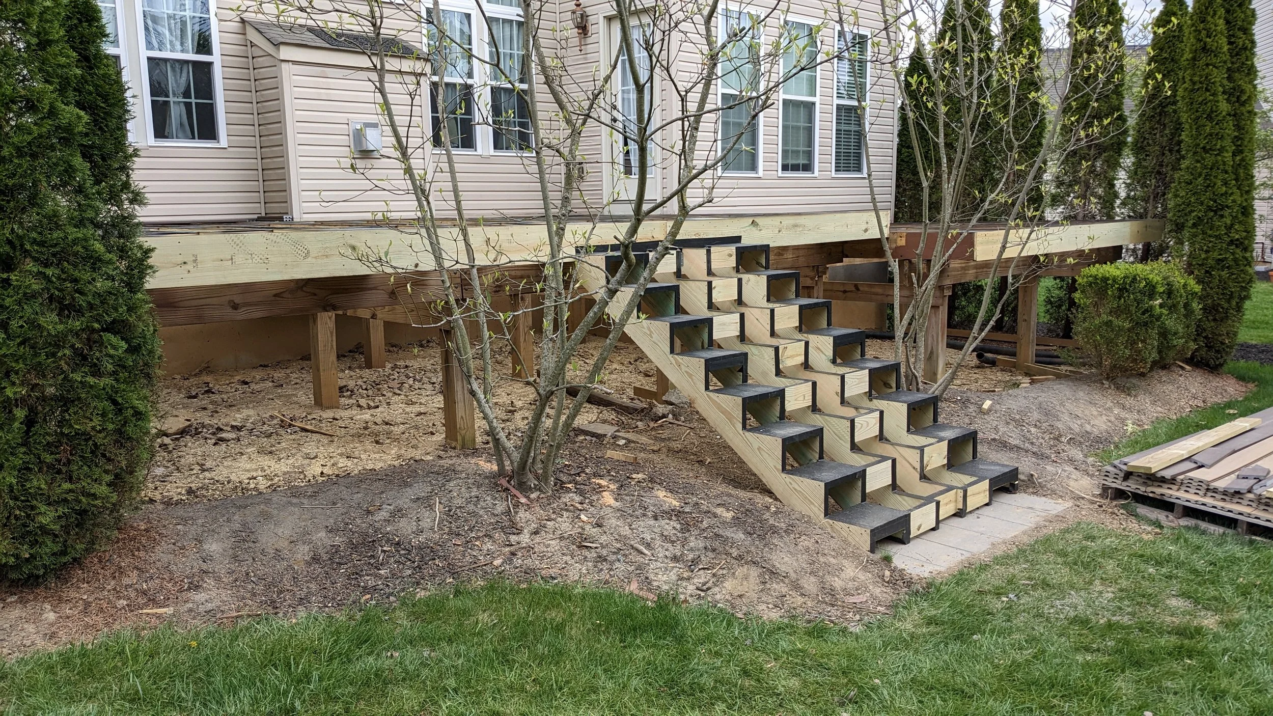 Milford-Composite-timbertech-deck-framing-stairs.jpg