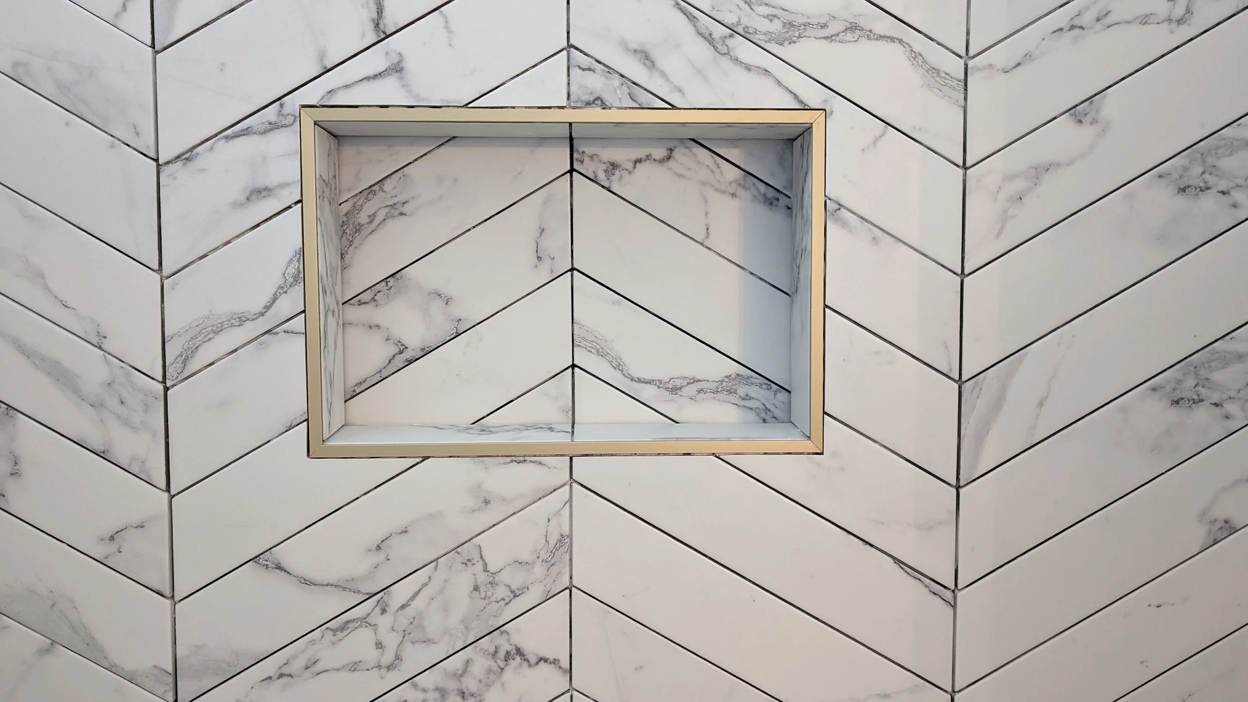 Loveland-bathroom-renovation-chevron-niche.jpg