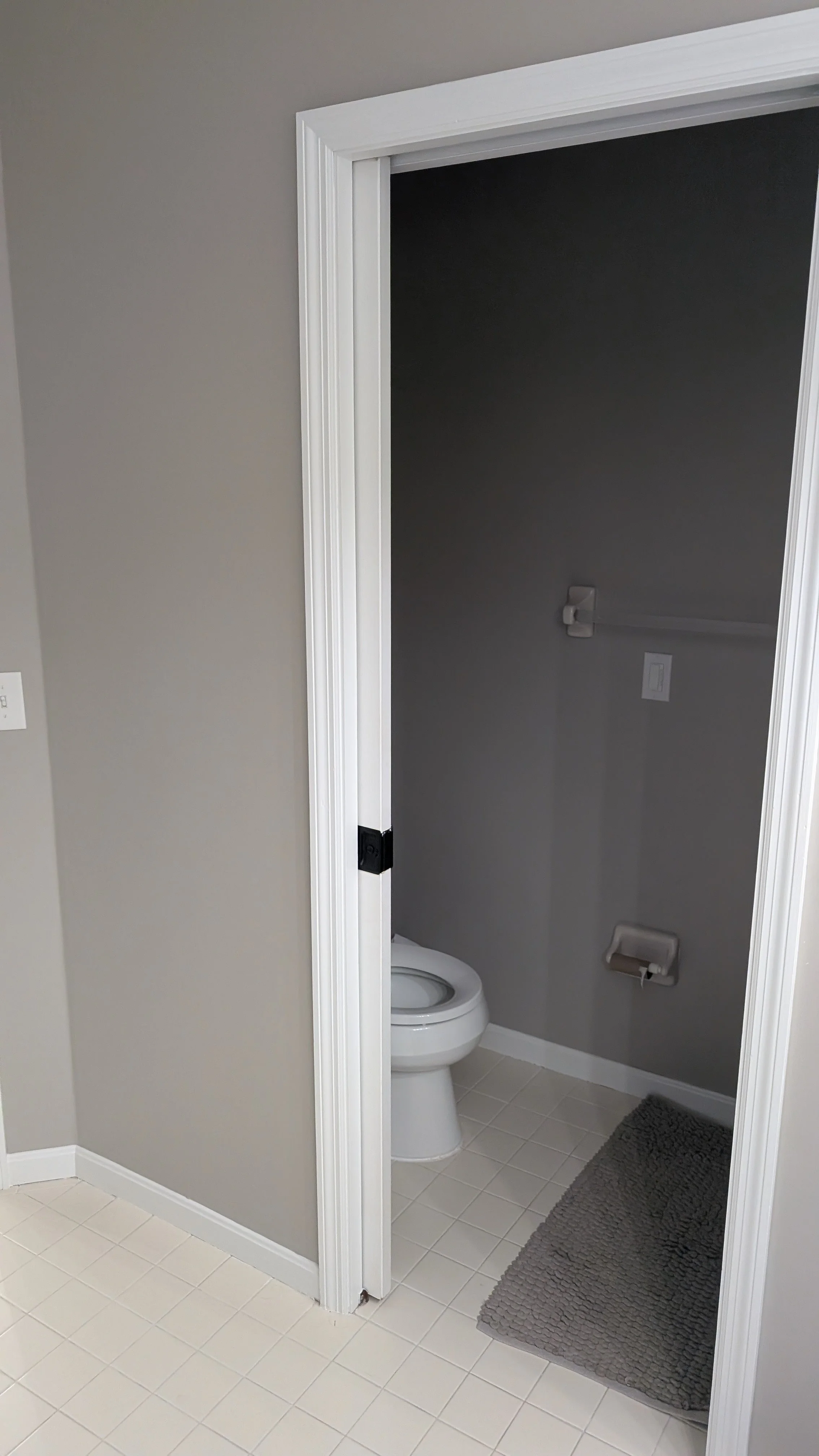 Maineville-OH-master-bathroom-original-toilet-shower.jpg