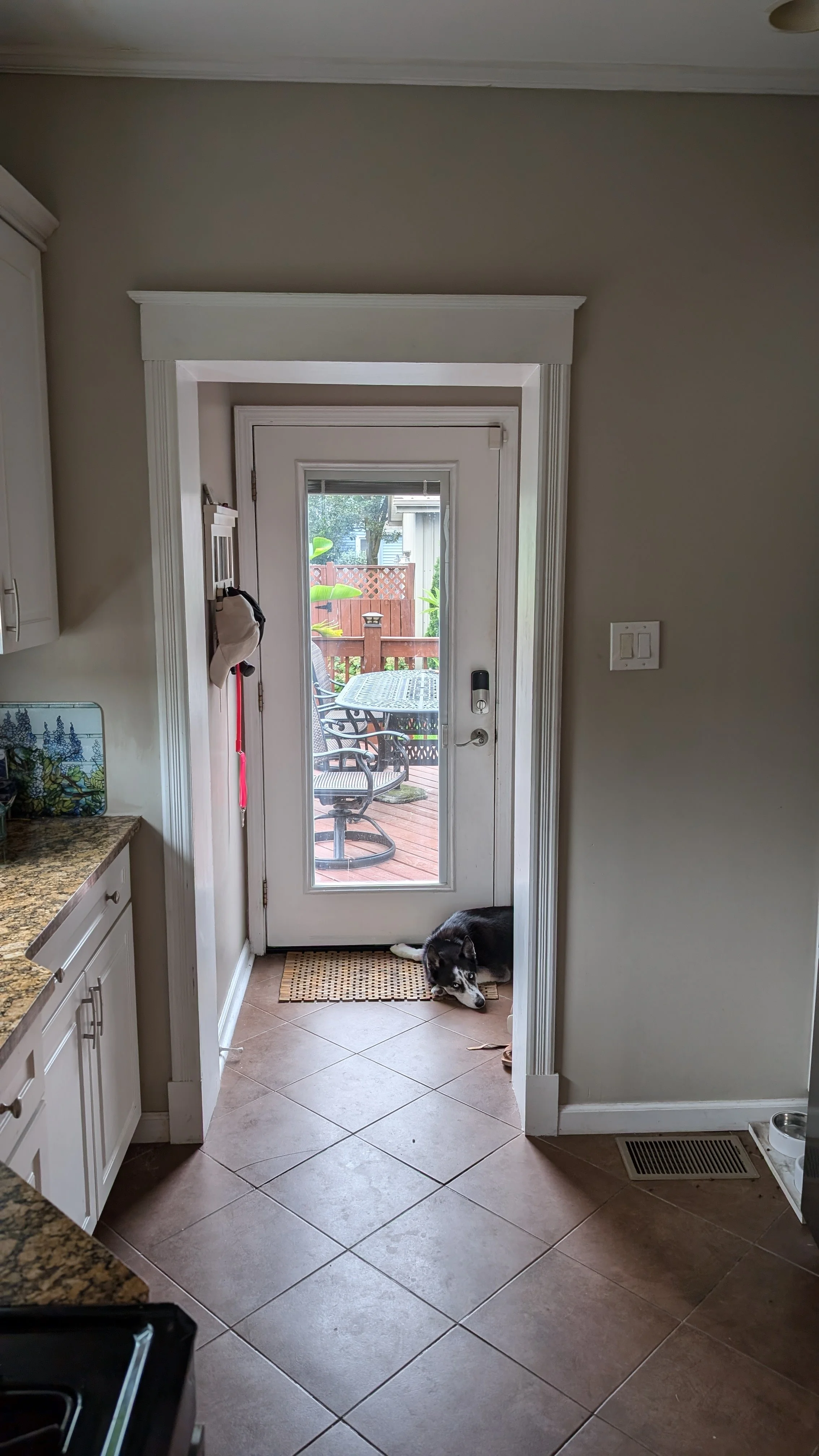 Norwood-OH-Complete-Kitchen-renovation-before-entry.jpg