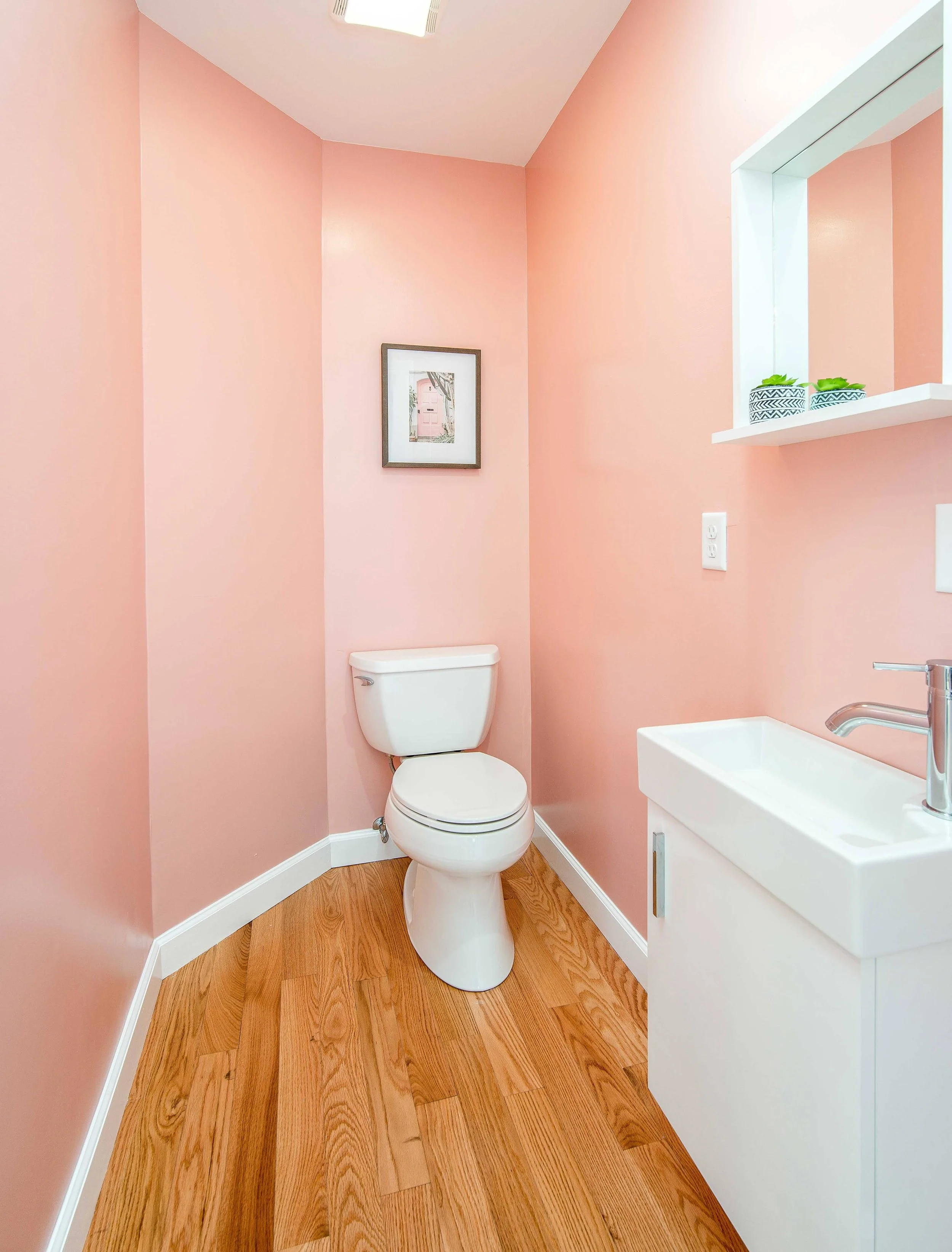 Cincinnati-home-restoration-interior-complete-guest-bathroom.jpg
