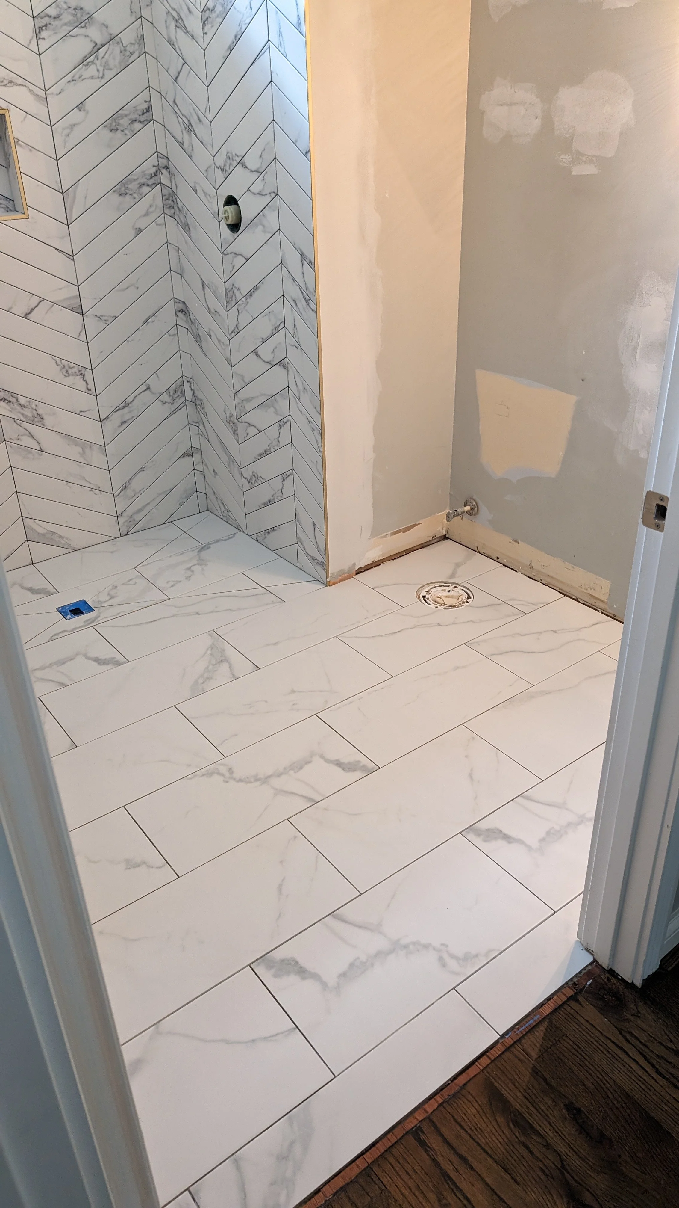 Loveland-bathroom-renovation-curbless-shower.jpg