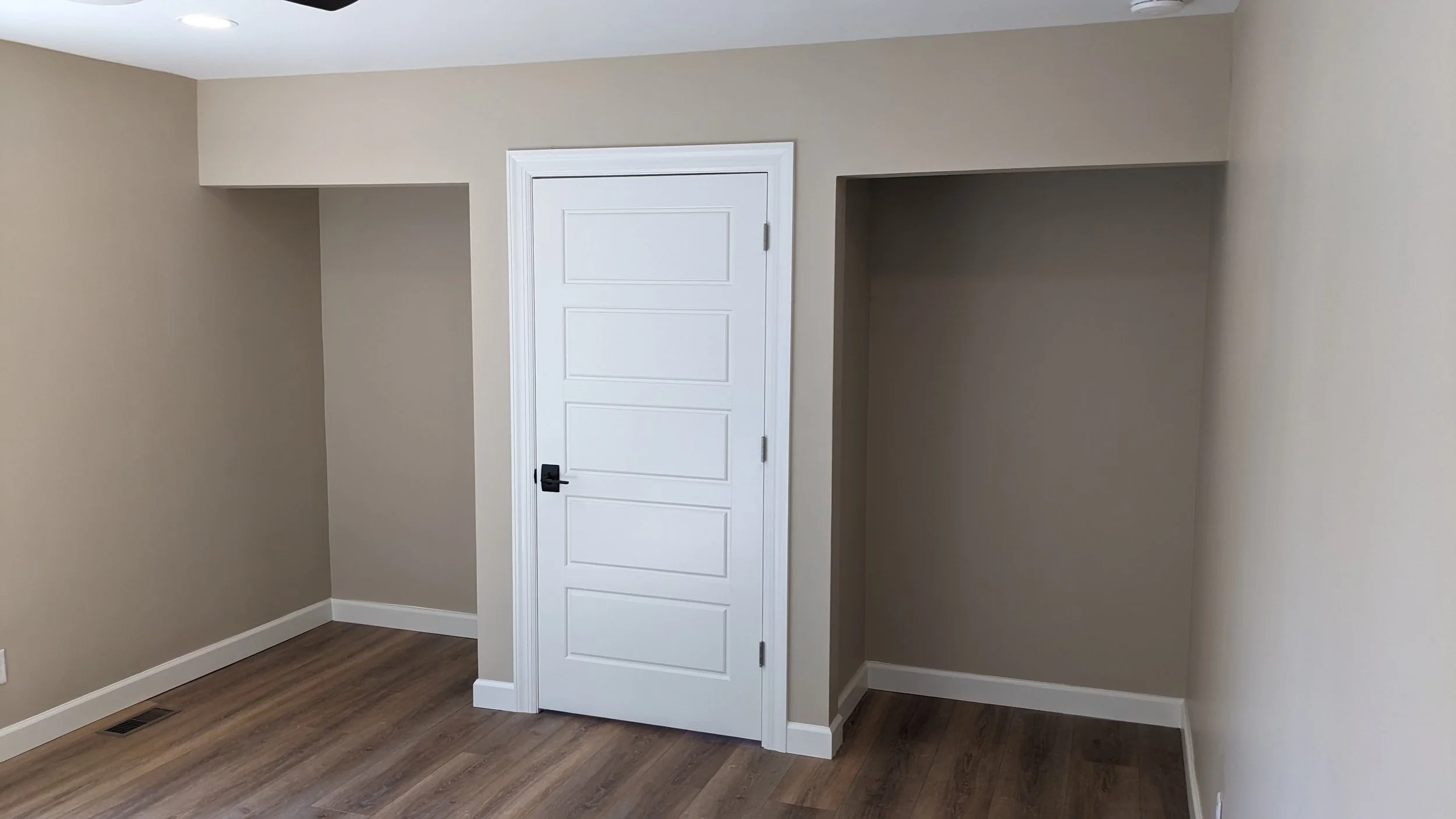 Madeira-office-renovation-complete-office.jpg