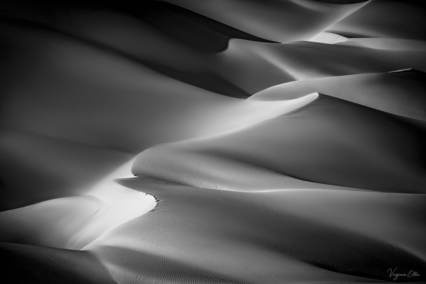 virginie-DESERT IN BNW-12.jpg