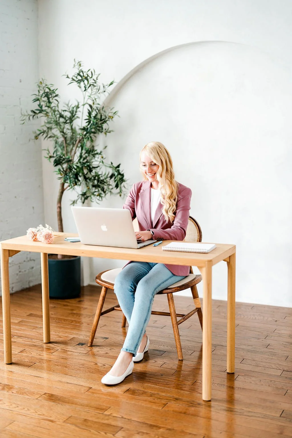social-media-strategy-content-creation-social-media-marketing-content-strategy-social-media-analytics-small-business-marketing-social-media-management-calgary-digital-marketing-canada