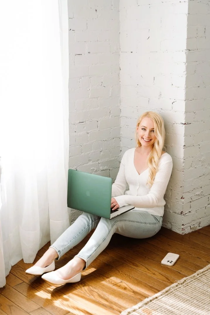 squarespace-website-designer-calgary-squarespace-web-designer-female-entrepreneurs-calgary-squarespace-seo-expert-calgary-squarespace-designer-calgary-for-female-entrepreneurs-endeavor-design-studio-canada