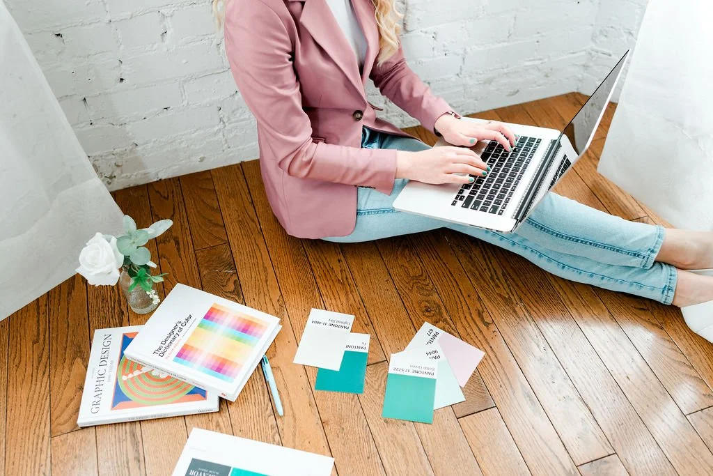 7-signs-it's-time-to-hire-a-squarespace-seo-expert-canada-signs-to-invest-in-seo-expert-canada-endeavor-design-studio-squarespace-seo-expert-for-small-business-calgary