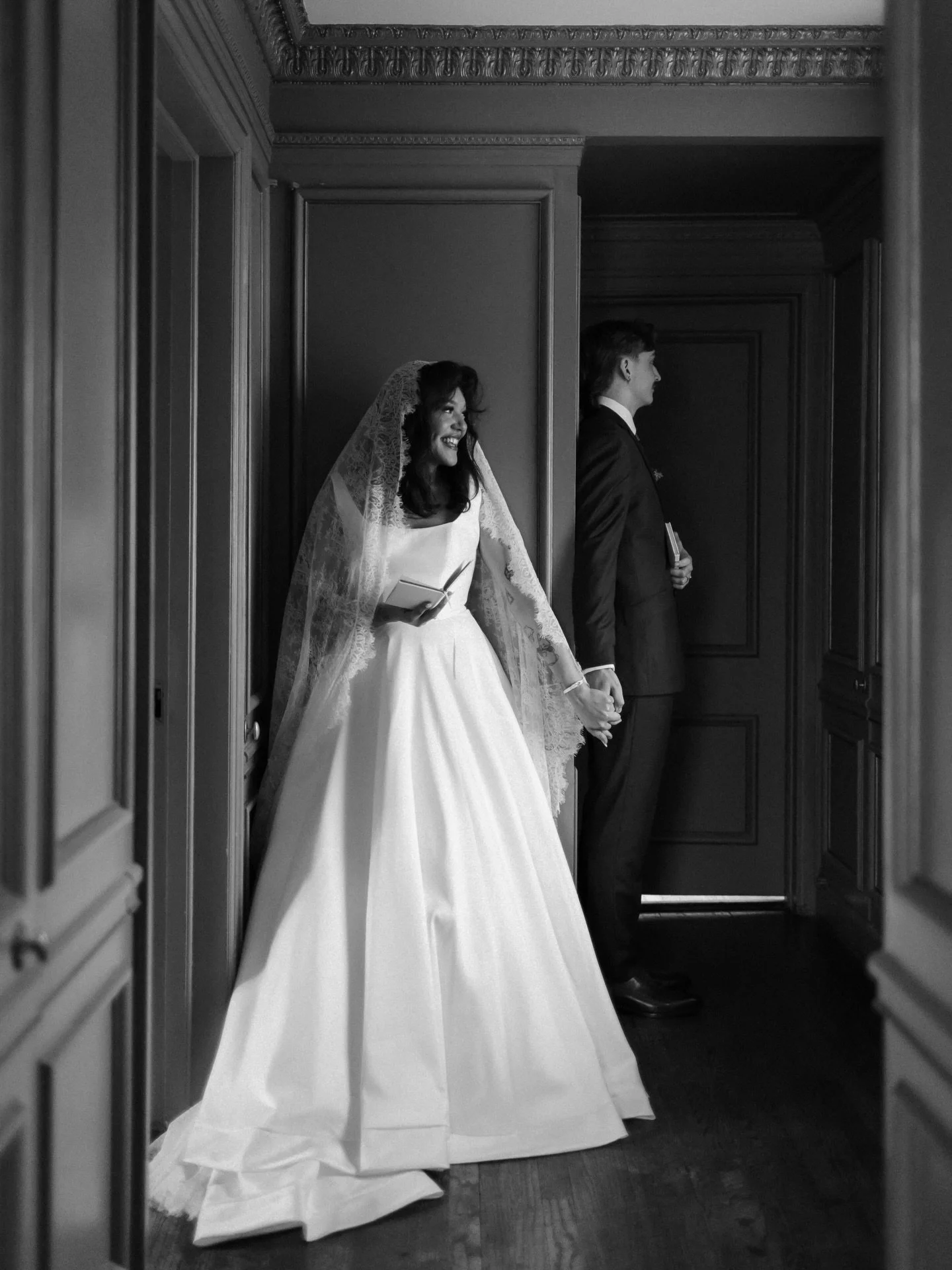 [not so] HOT TAKE: do what feels right to YOU &amp; your partner on your wedding day. Alani &amp; Brayden reading their vows without seeing each other was so so *them*. 

First looks are great for many reasons, they can help alleviate nerves &amp; ge