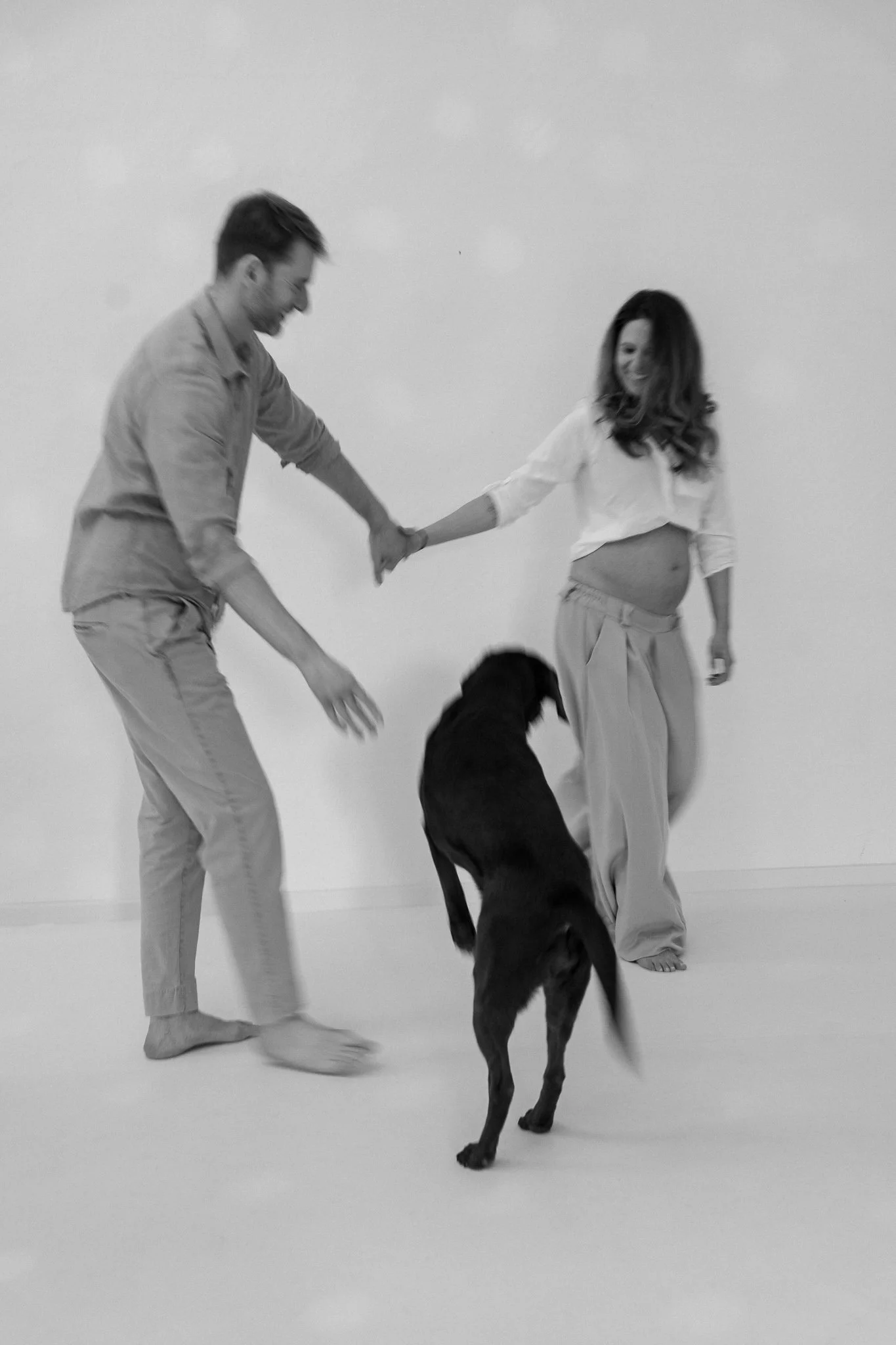 Babybauchshooting mit Hund Köln (31 von 35).jpg