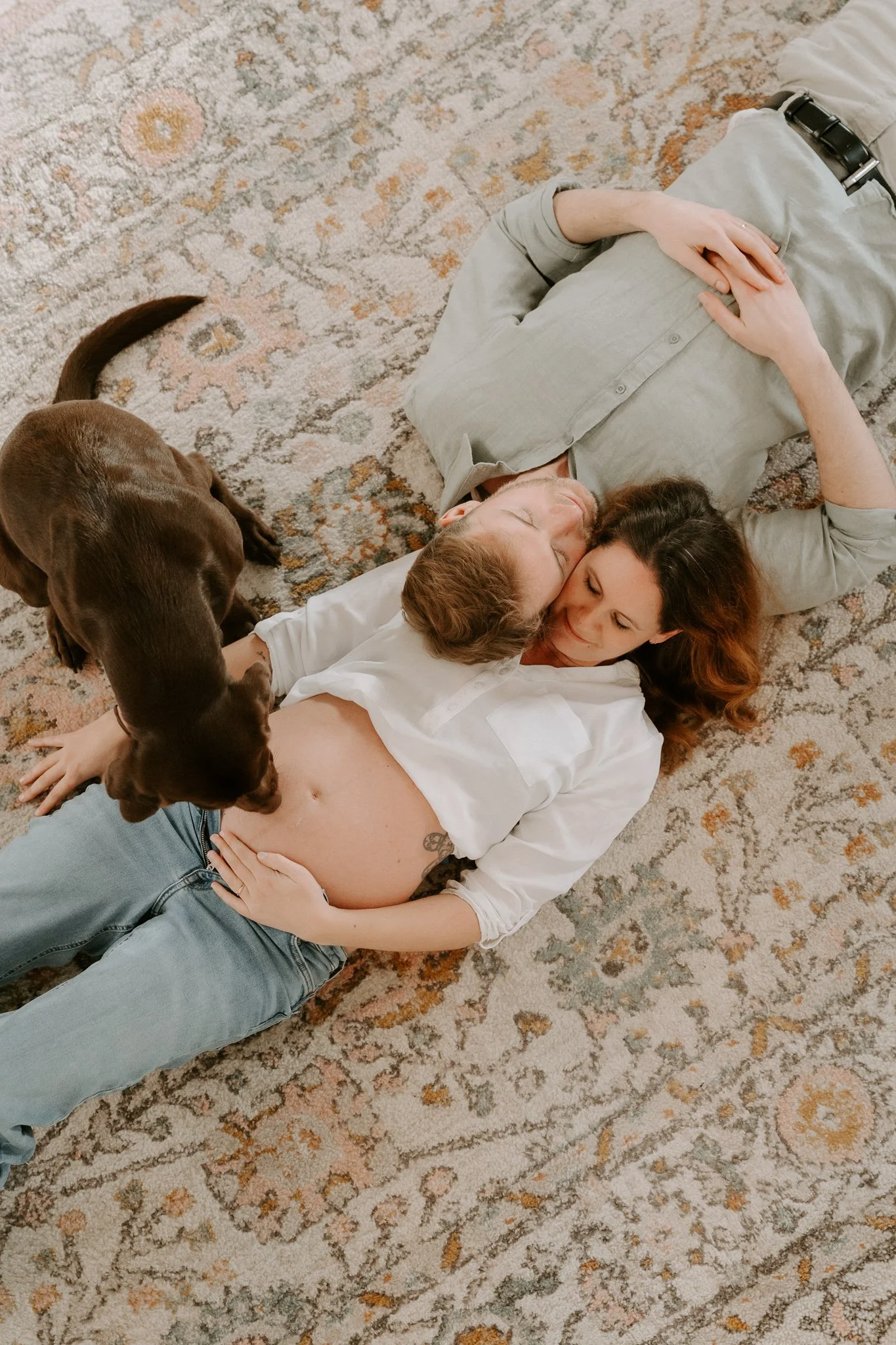 Babybauchshooting mit Hund Köln (6 von 35).jpg