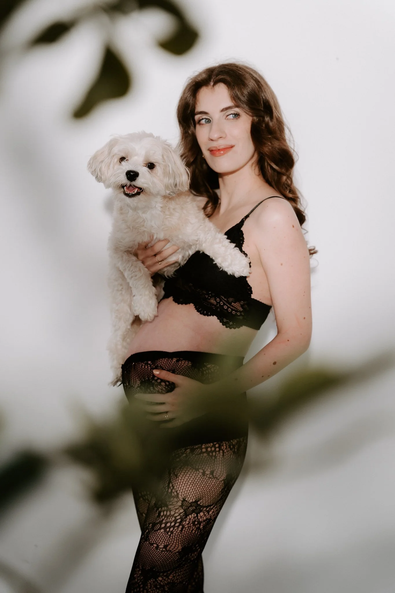 Babybauchshooting mit Hund Köln(16 von 32).jpg