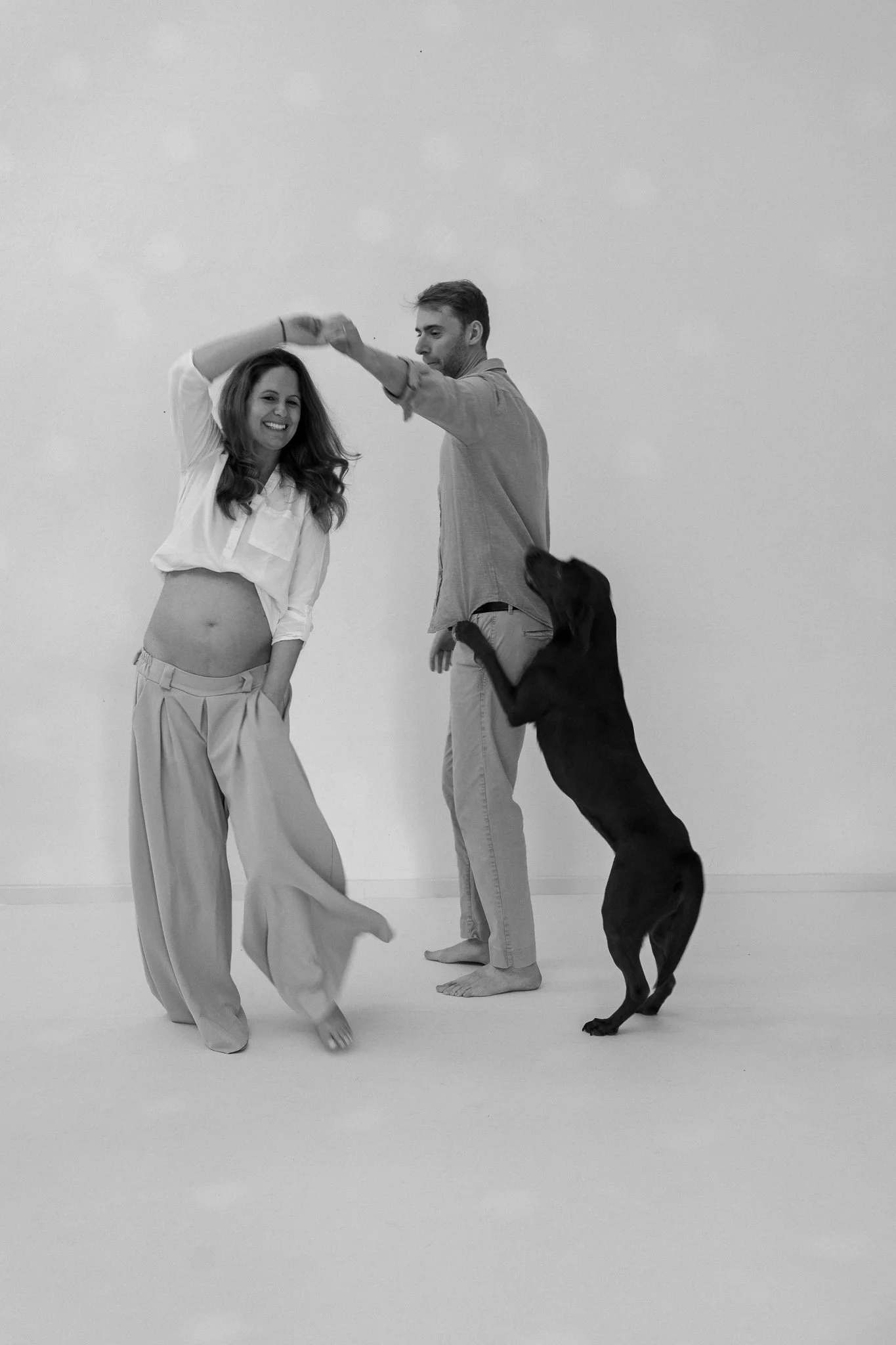 Babybauchshooting mit Hund Köln (30 von 35).jpg