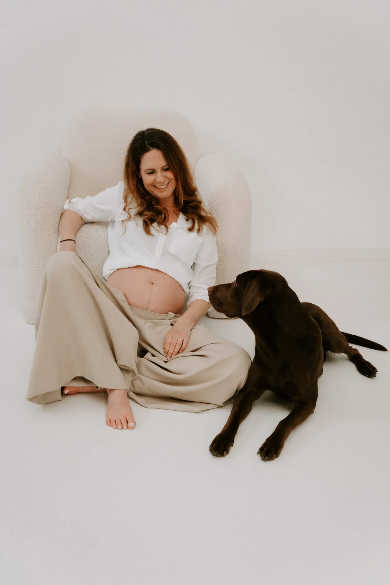 Babybauchshooting mit Hund Köln (9 von 35).jpg