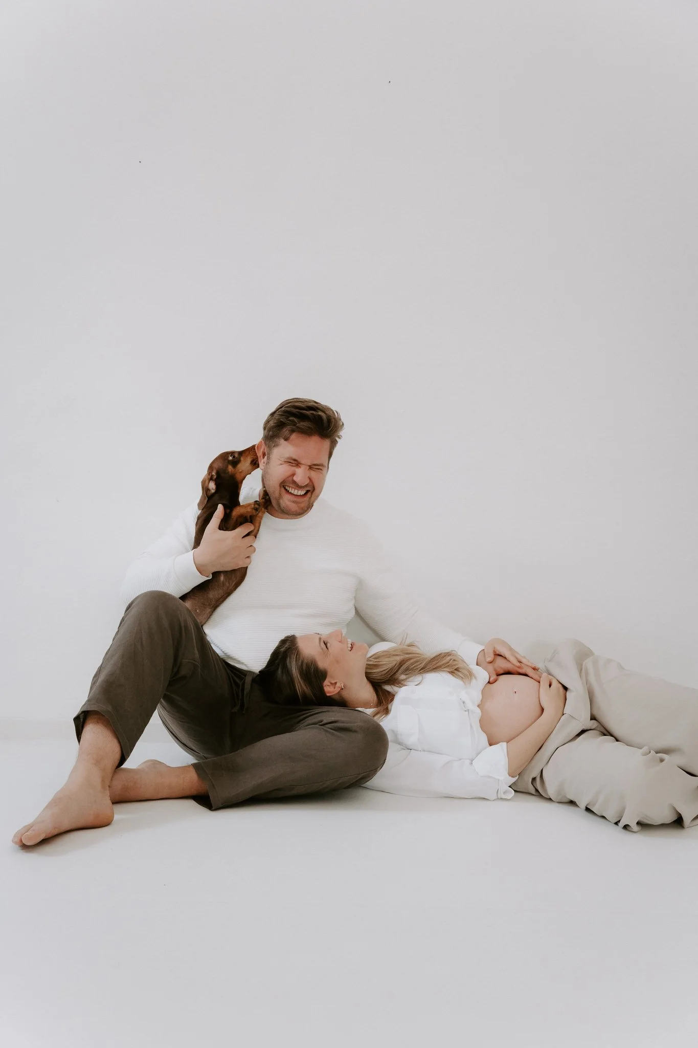 Babybauchshooting mit Hund Köln(12 von 65).jpg