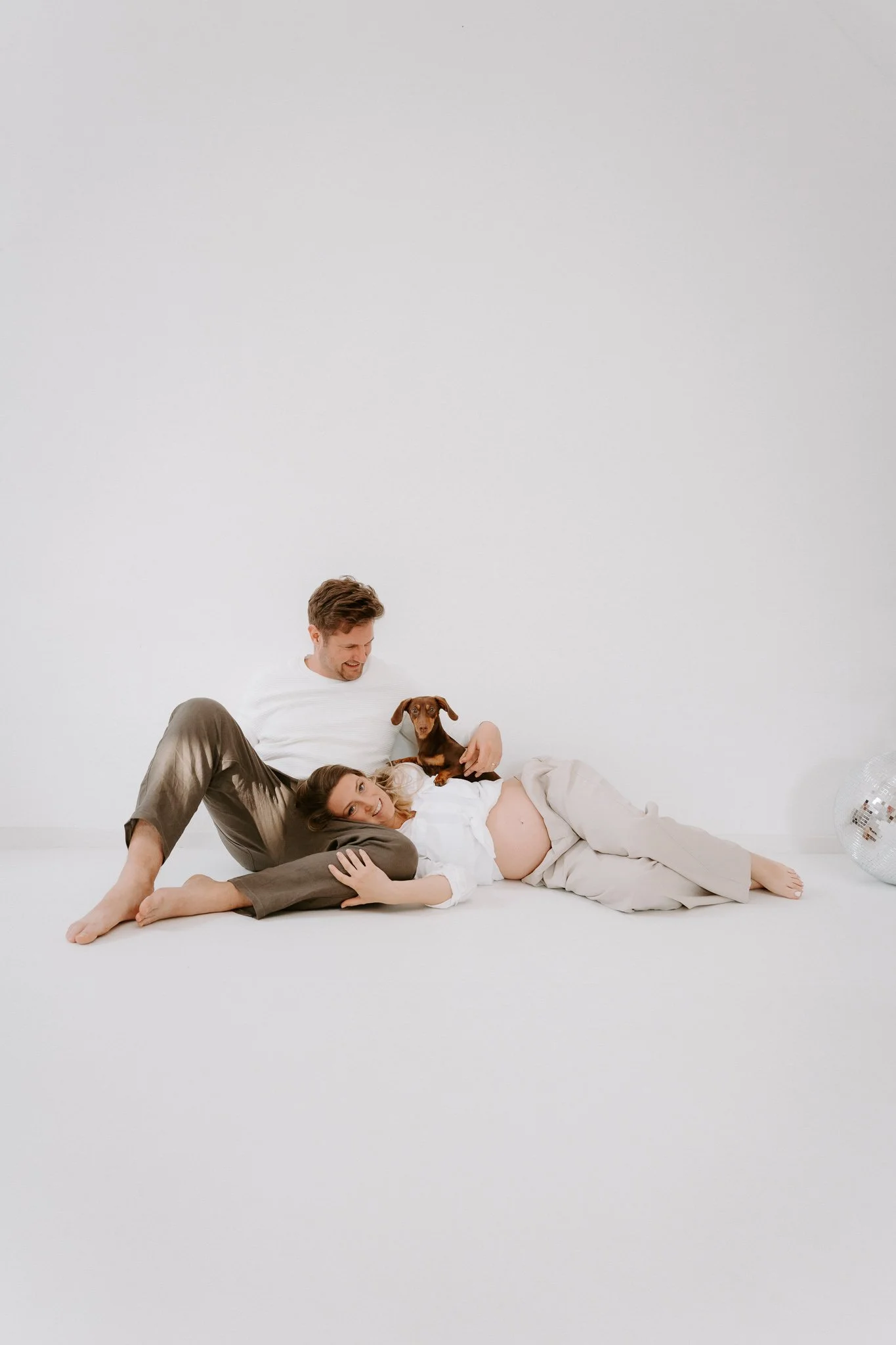Babybauchshooting mit Hund Köln(6 von 65).jpg