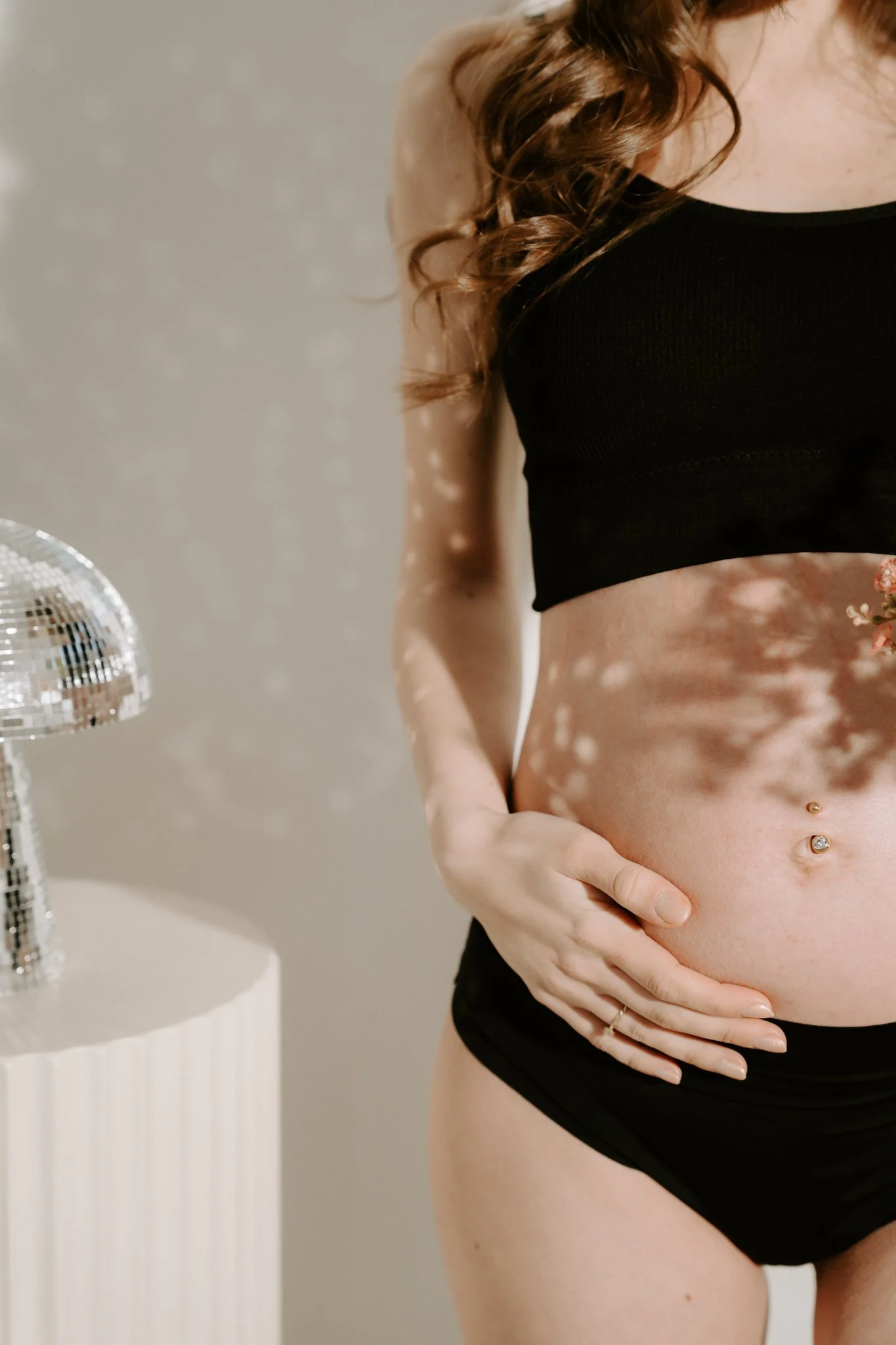 Babybauchshooting mit Hund Köln(17 von 32).jpg