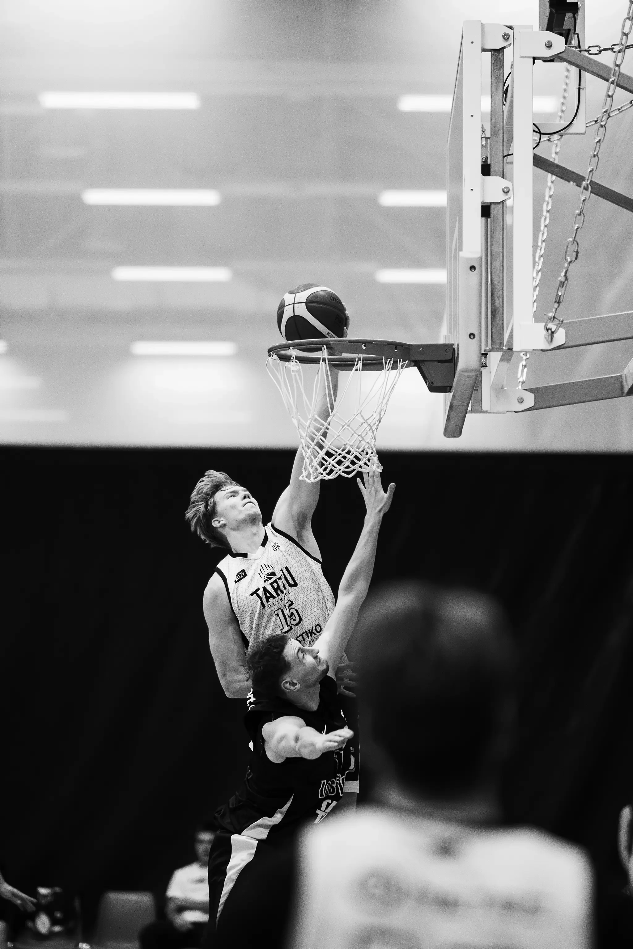 spordifotograafia foto tartu ülikool estiko korvpallimängust