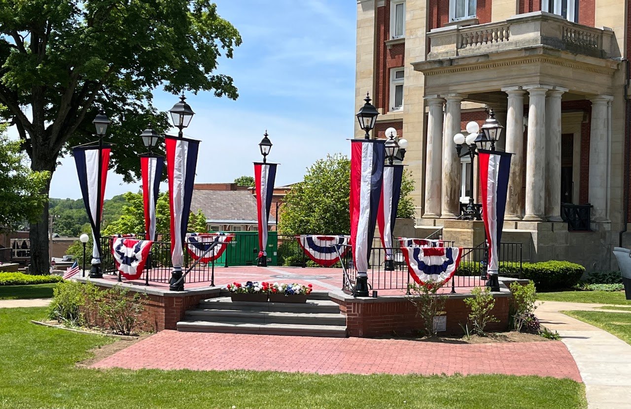Fourth of July Concert & Fireworks at the Courthouse Square