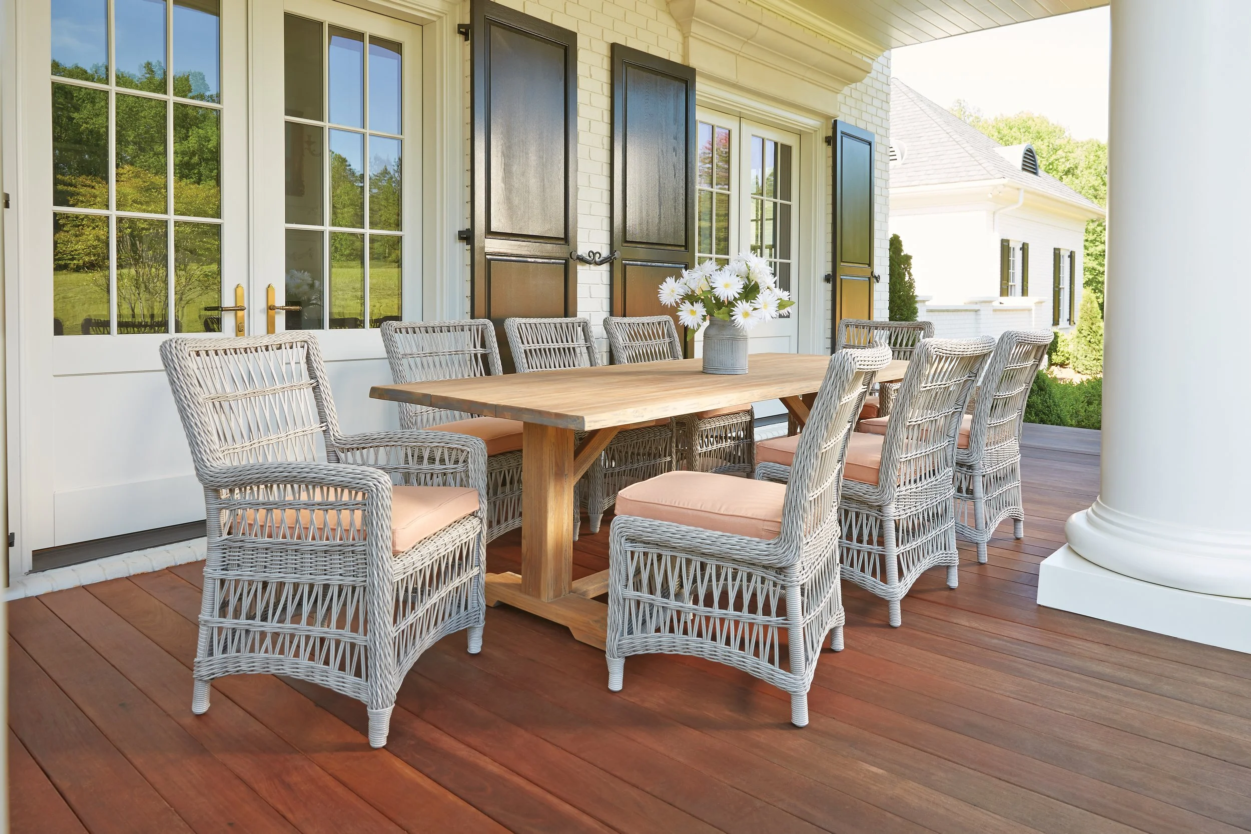 Mackinac-LiveEdgeDining-porch-angle-H-300dpi.jpg