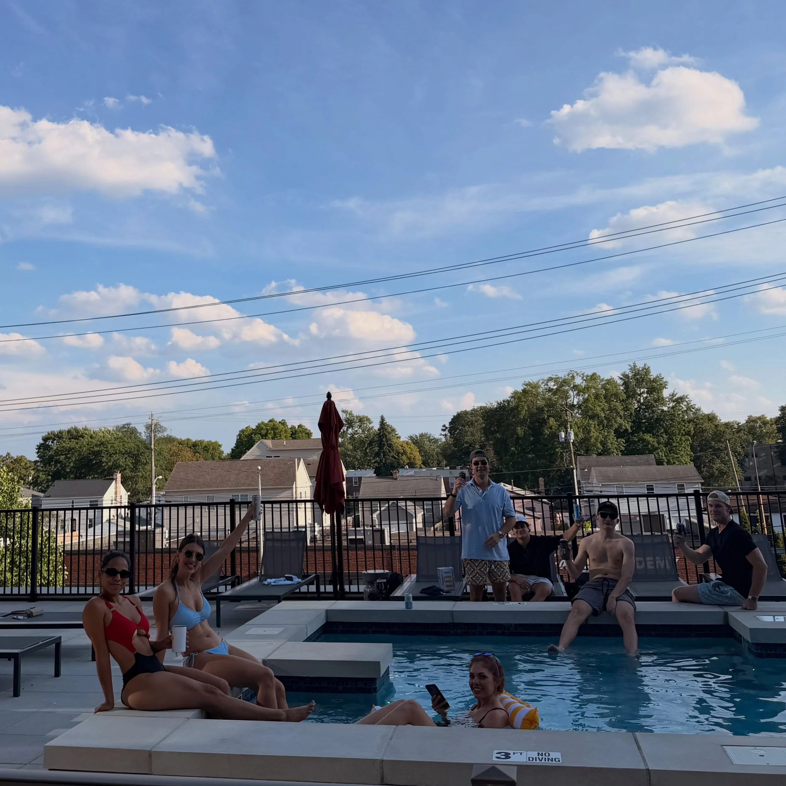 You are what makes our community feel like home. 🩵 We appreciate each and every one of our residents for making 5XNW such a special place to live. Thank you to everyone who joined us for an evening of live music, drinks, and great company. This is w