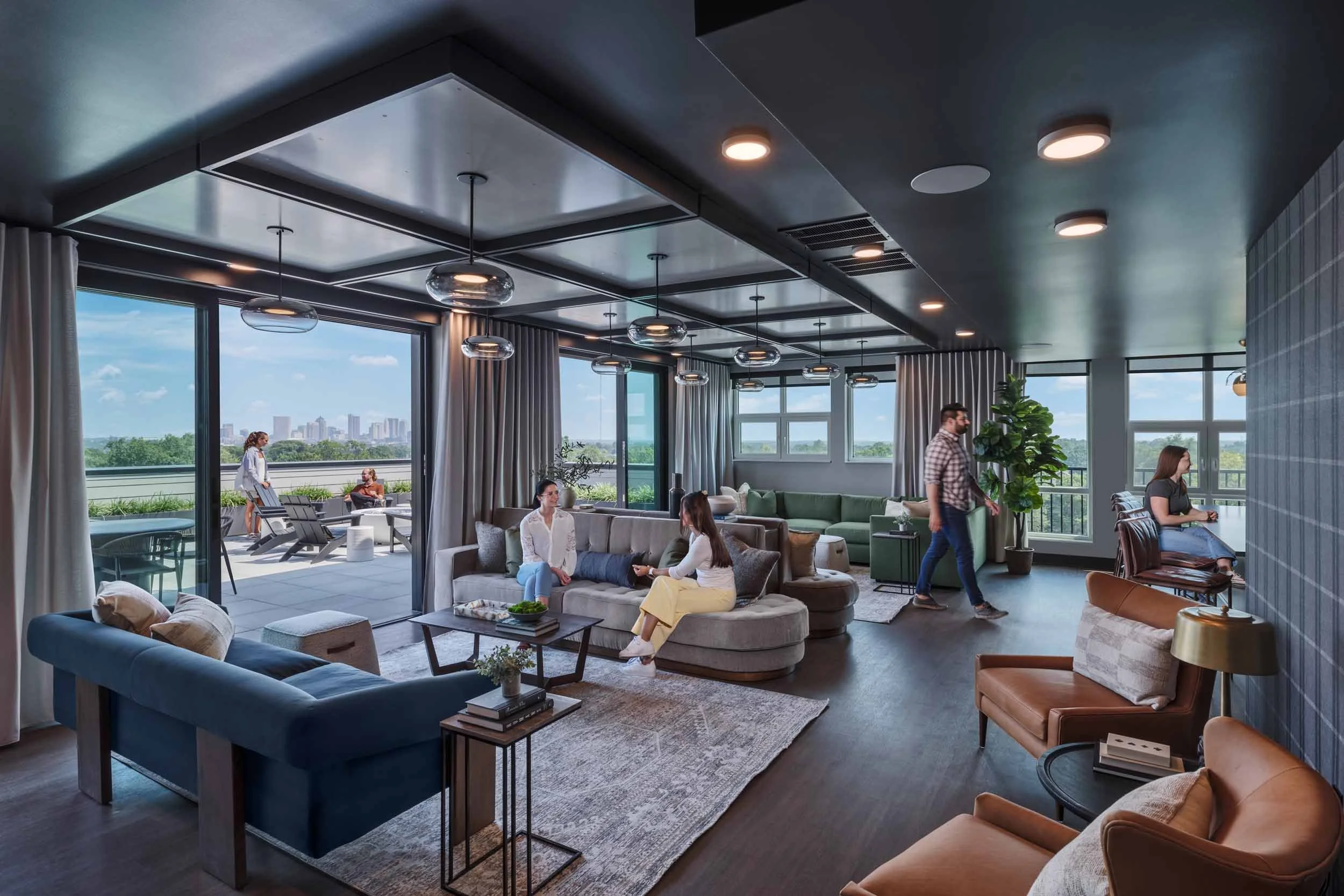 Fifth x Northwest Apartments | Apartments in Columbus, OH | Sky Lounge
