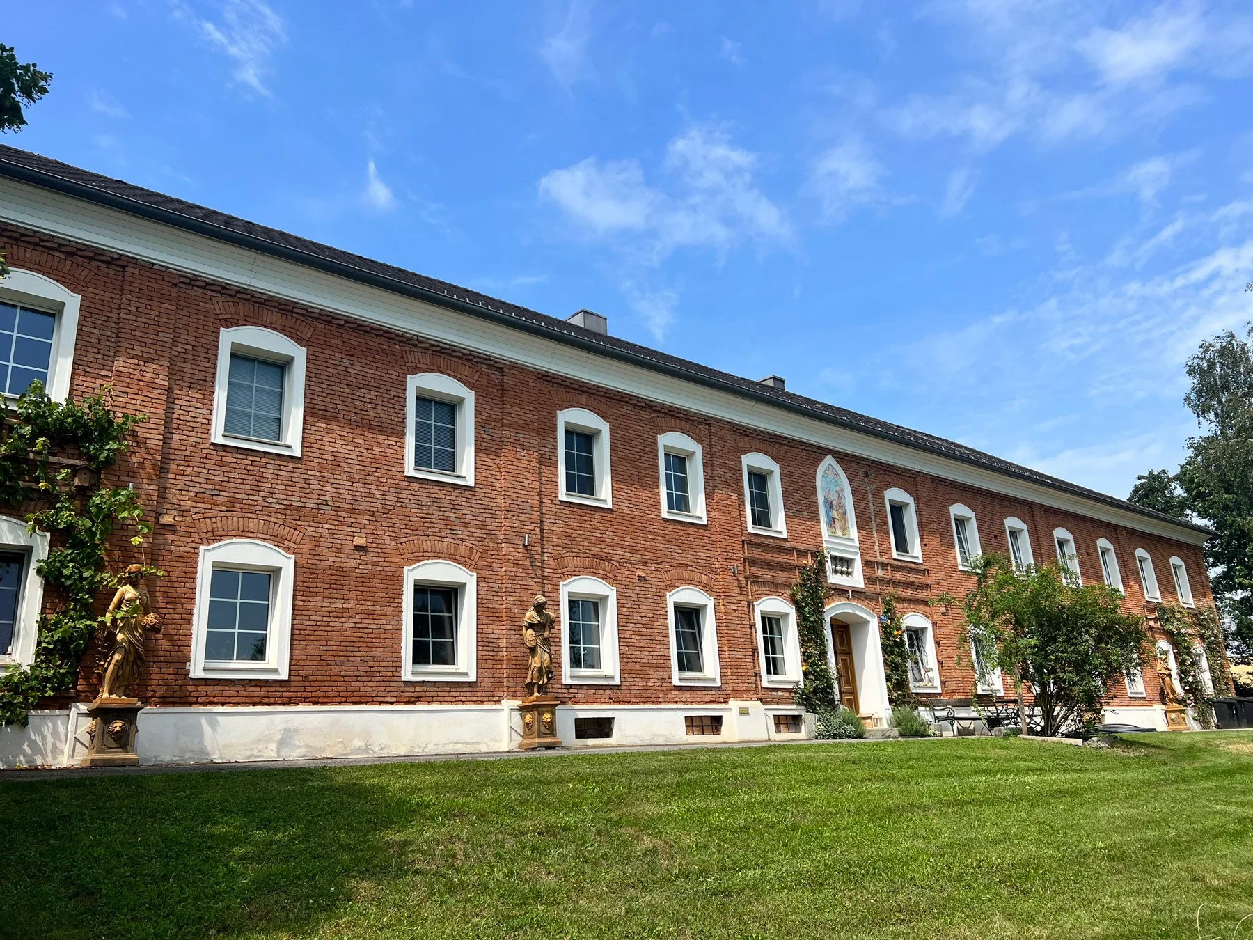 Gartengestaltung, Gartenpflege, Gartenbau, Gartenplanung bei der Gärtnerin in St. Valentin, Niederösterreich