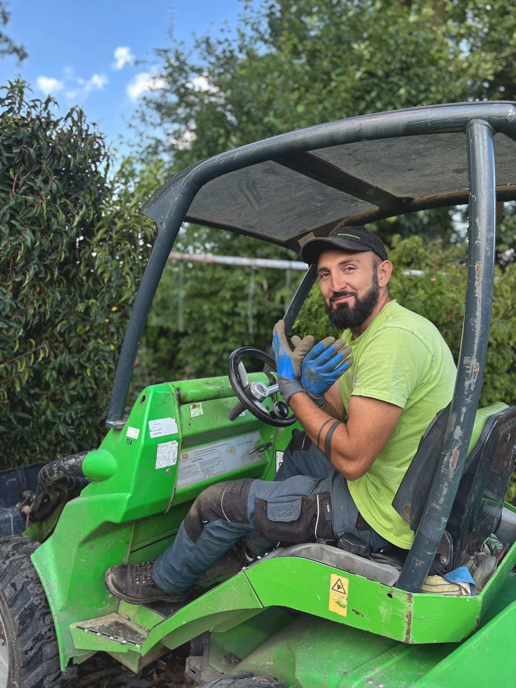 Professionelle Gartengestaltung durch erfahrene Gärtner, die Gärtnerin