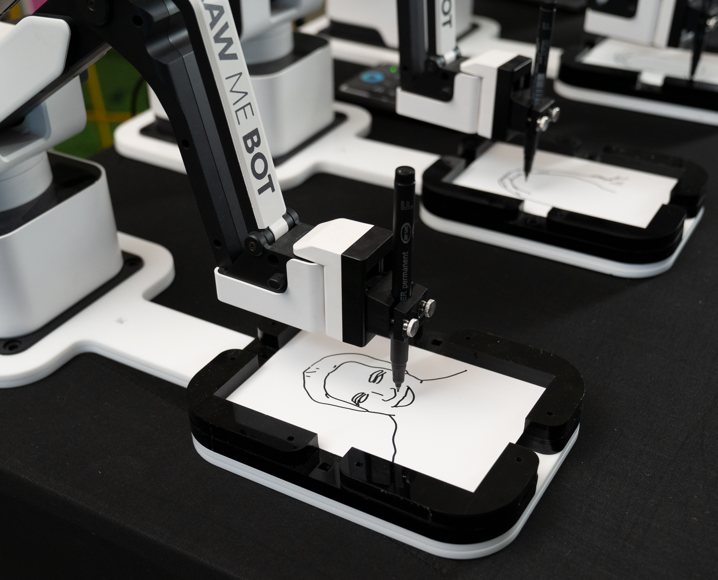 AI Photo Experience vs. Traditional Photo Booth: Which Is Better for Events?