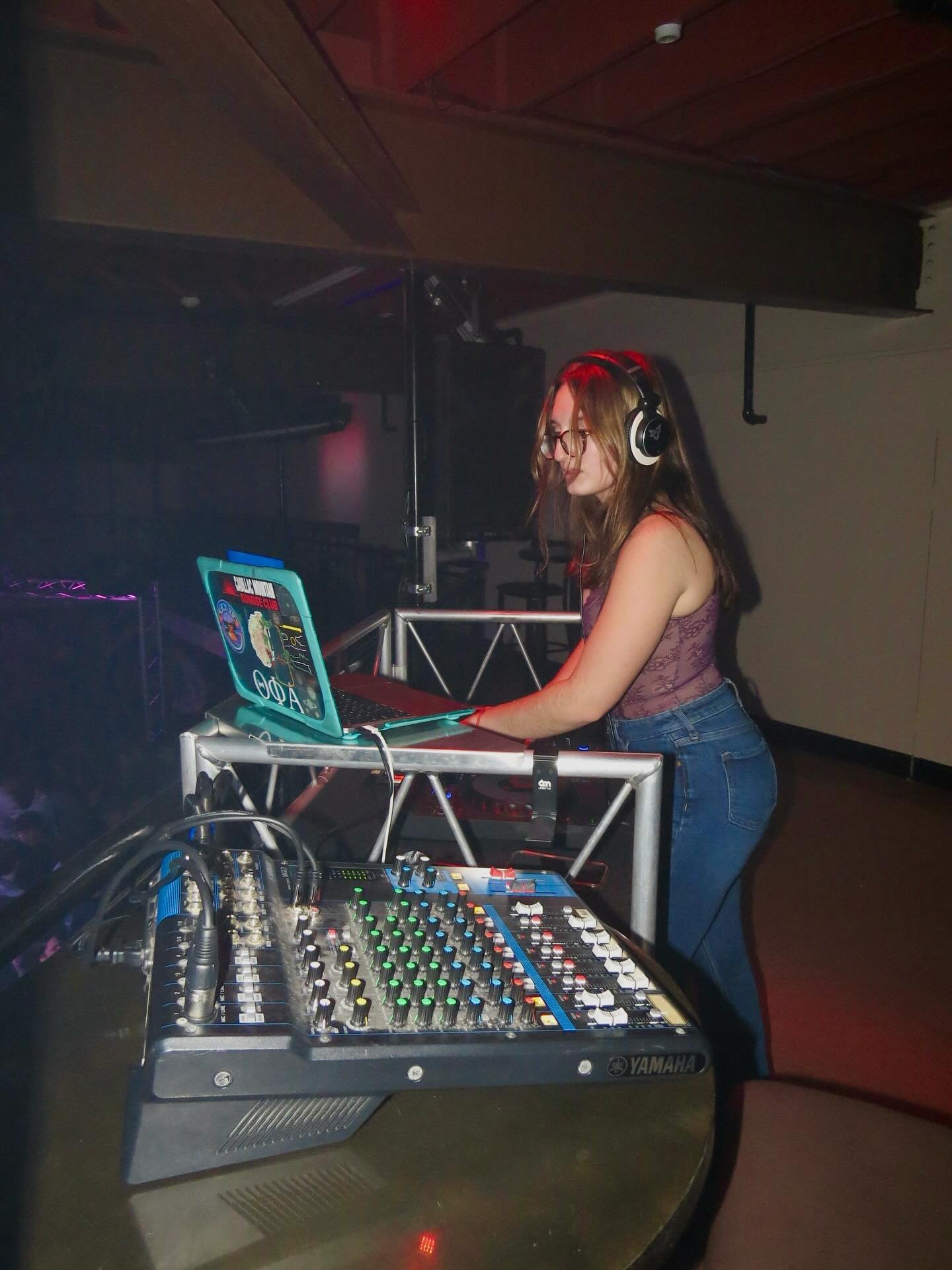 Retro - 1.31.26

When I say this was the best night of my life, I mean every word. When I say this fulfilled my little teenage dream of dj&rsquo;ing at a club, I also mean every word. I am the luckiest woman in the world to have so many beautiful, lo