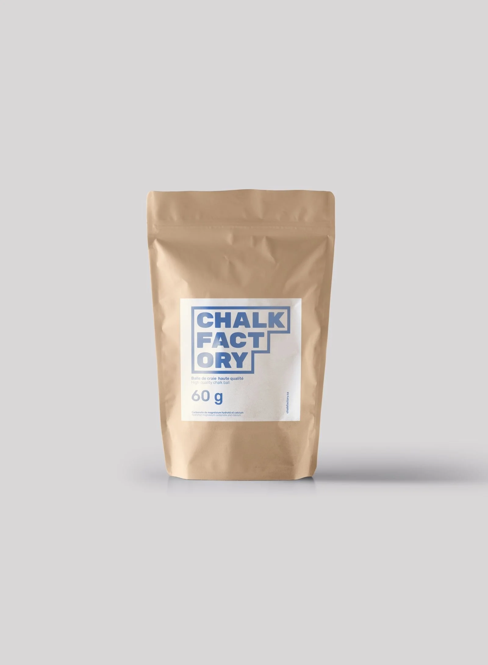 Sachet kraft de la balle de magnésie Chalk Factory 60 g / Kraft pouch of the Chalk Factory 60 g chalk ball, best chalk from Canada