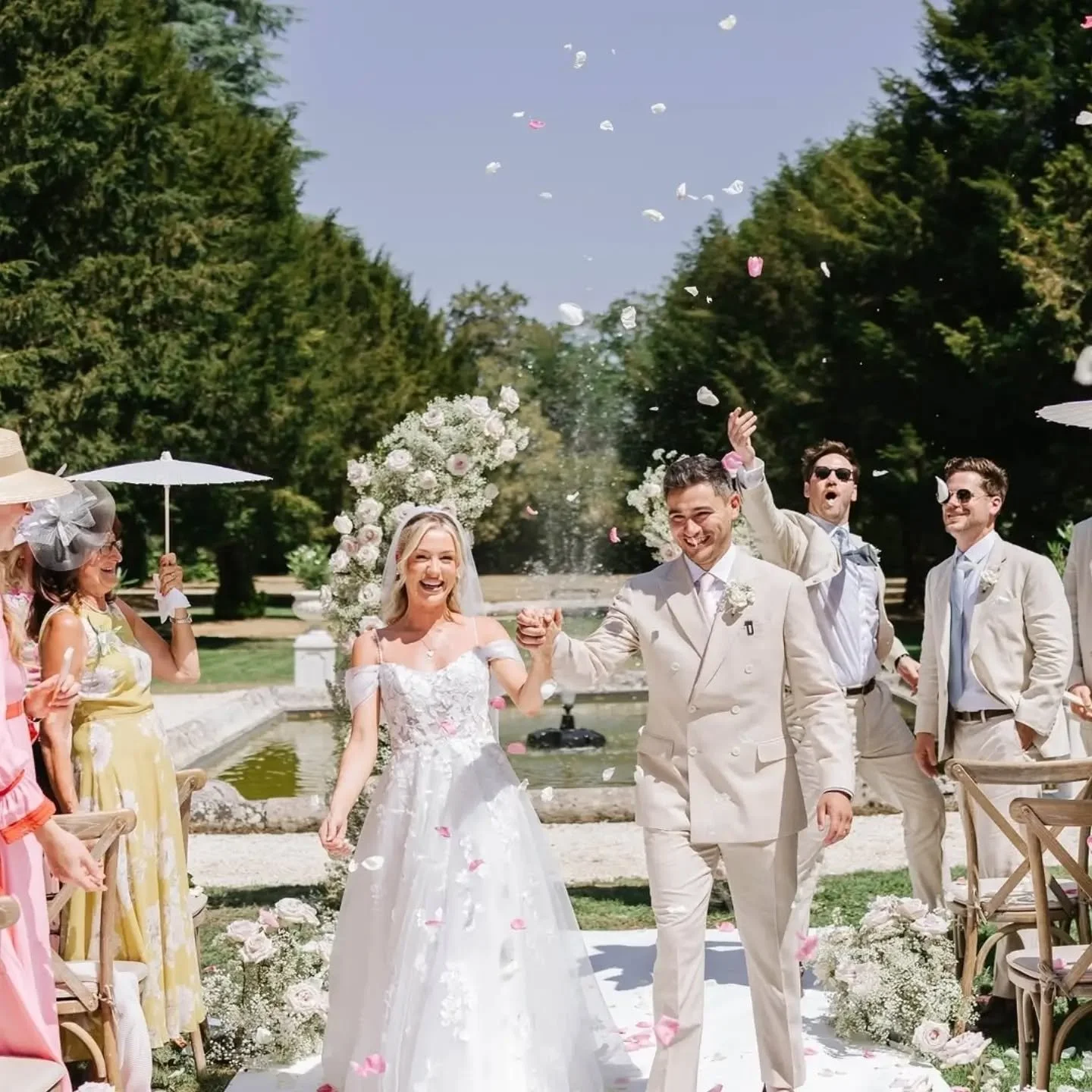 🤍With the dreamy fairytale Chateau backdrop on a scorching July day,Tim and Alice vowed to love one another forever.

English and Irish families coming together to celebrate the love that Alice and Tim have for each other.

They even brought Nala th
