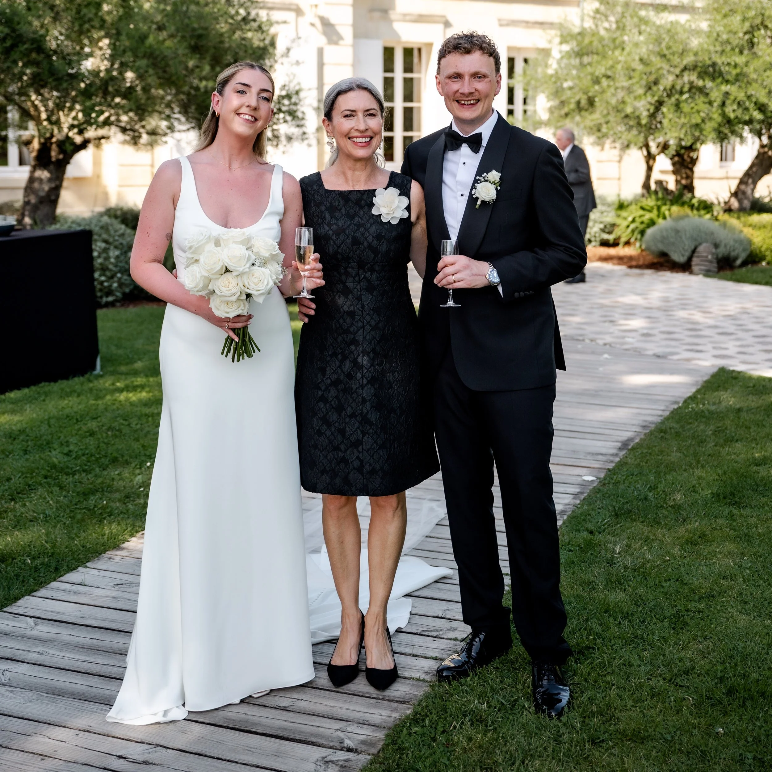 Last night I received a whattsapp from Charlotte and Tom with a few shots of their wedding that they thought I would like with this lovely message; 

" Hi Laura , just reflecting on an amazing day and want to say a huge thanks to you, not only f