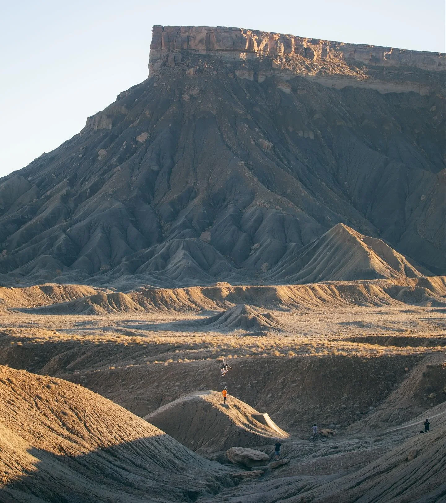 In The Hills.

Love this shot from @claire_lichtwardt 

@inthehillsgang