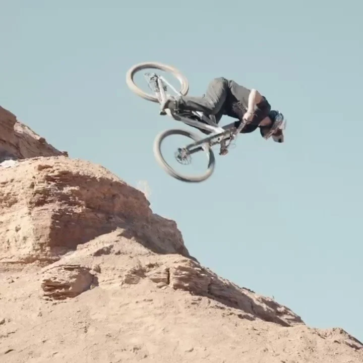 Rear wheels love this trick 😎

🎥 @ryanhharris