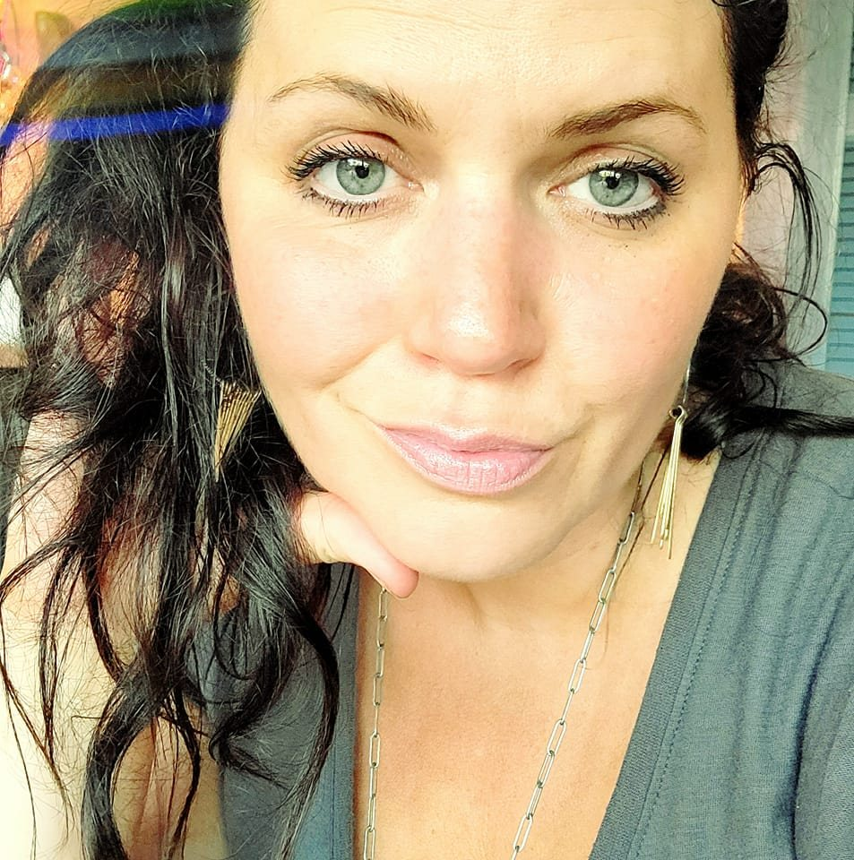 Dani Dircks founder of Sailor Mercy elderberry syrup wellness brand