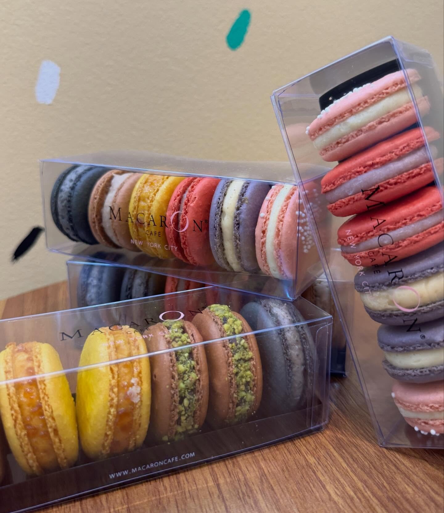 NEW FRENCH MACARONS FLAVORS! 
(GF) 
🍓&bull; Strawberry Smoothie
🍪🥛&bull; Cookies and Cream 
☕️🎂&bull; Tiramisu (oh so good) 
&mdash;&mdash;
&bull; Creme Brulee 
&bull; Honey Lavender (its really honey + lavender) 
&bull; Dubai Chocolate 
&bull; W