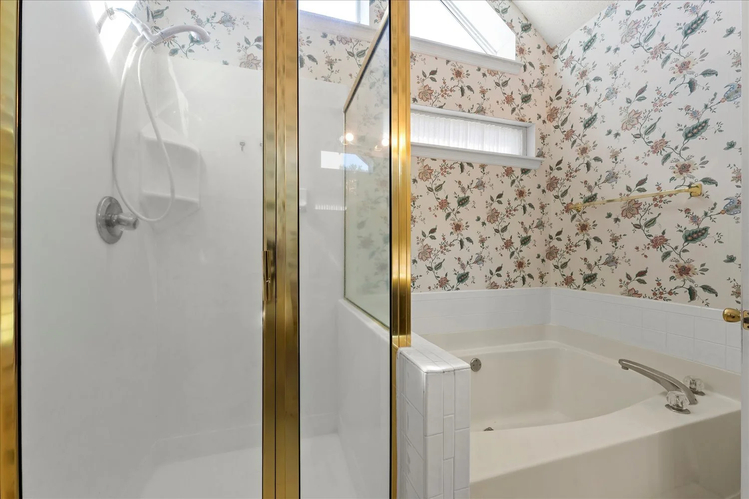 24-536 Oak Brook Dr 24R1.jpg