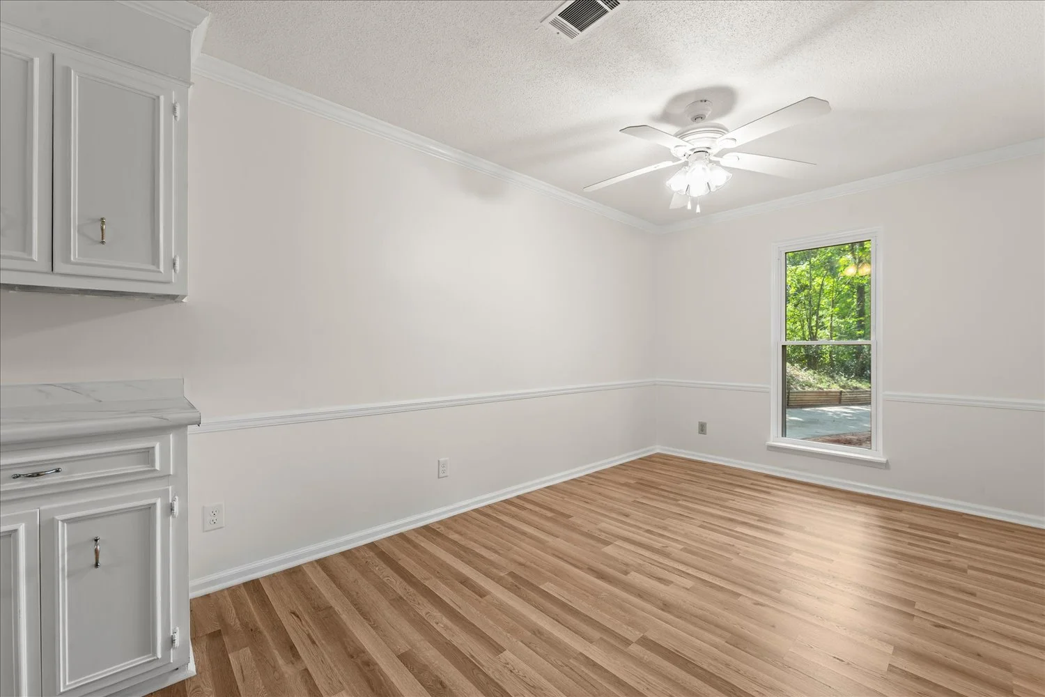08-128 Silver Maple Rd 08.jpg