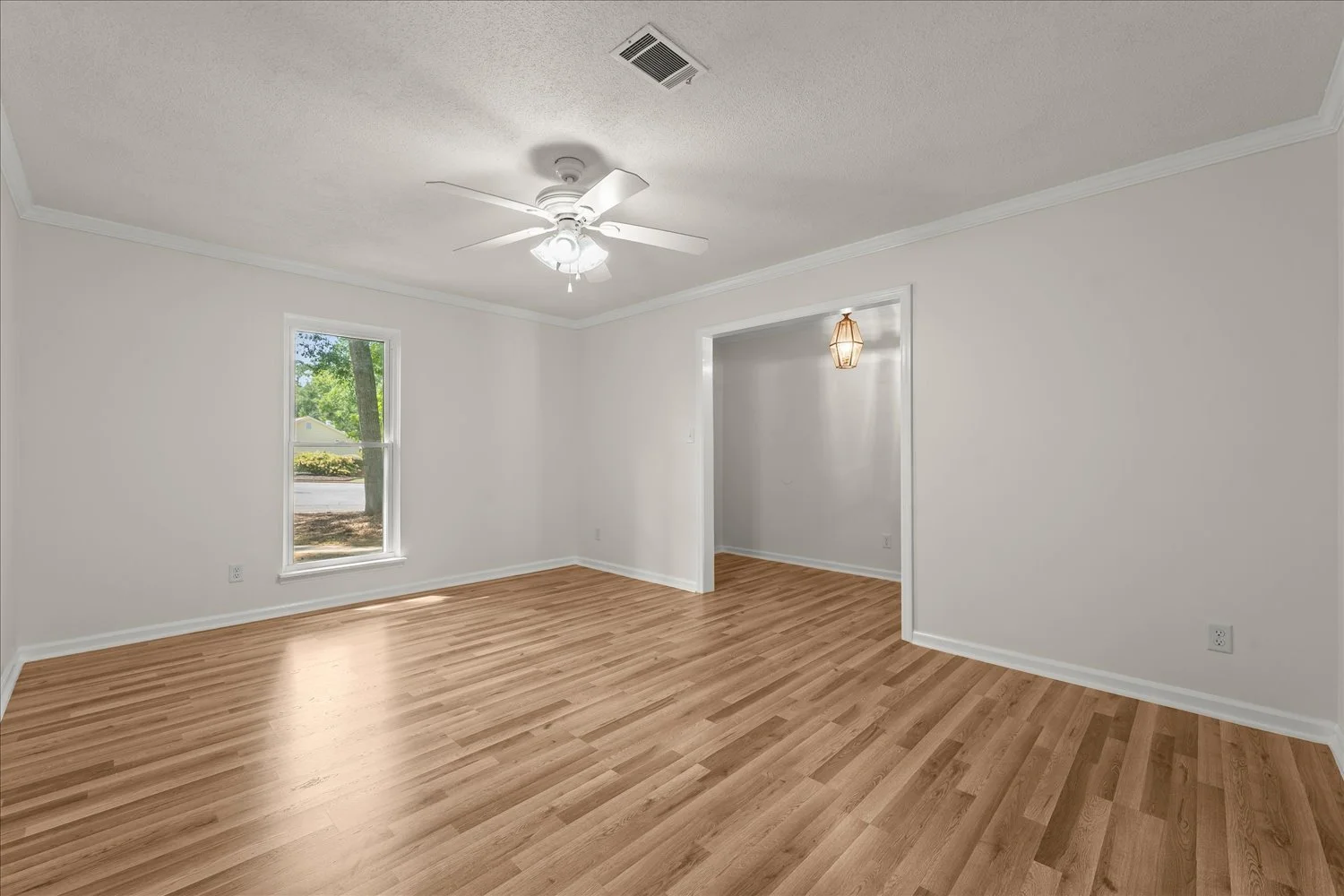 07-128 Silver Maple Rd 07.jpg