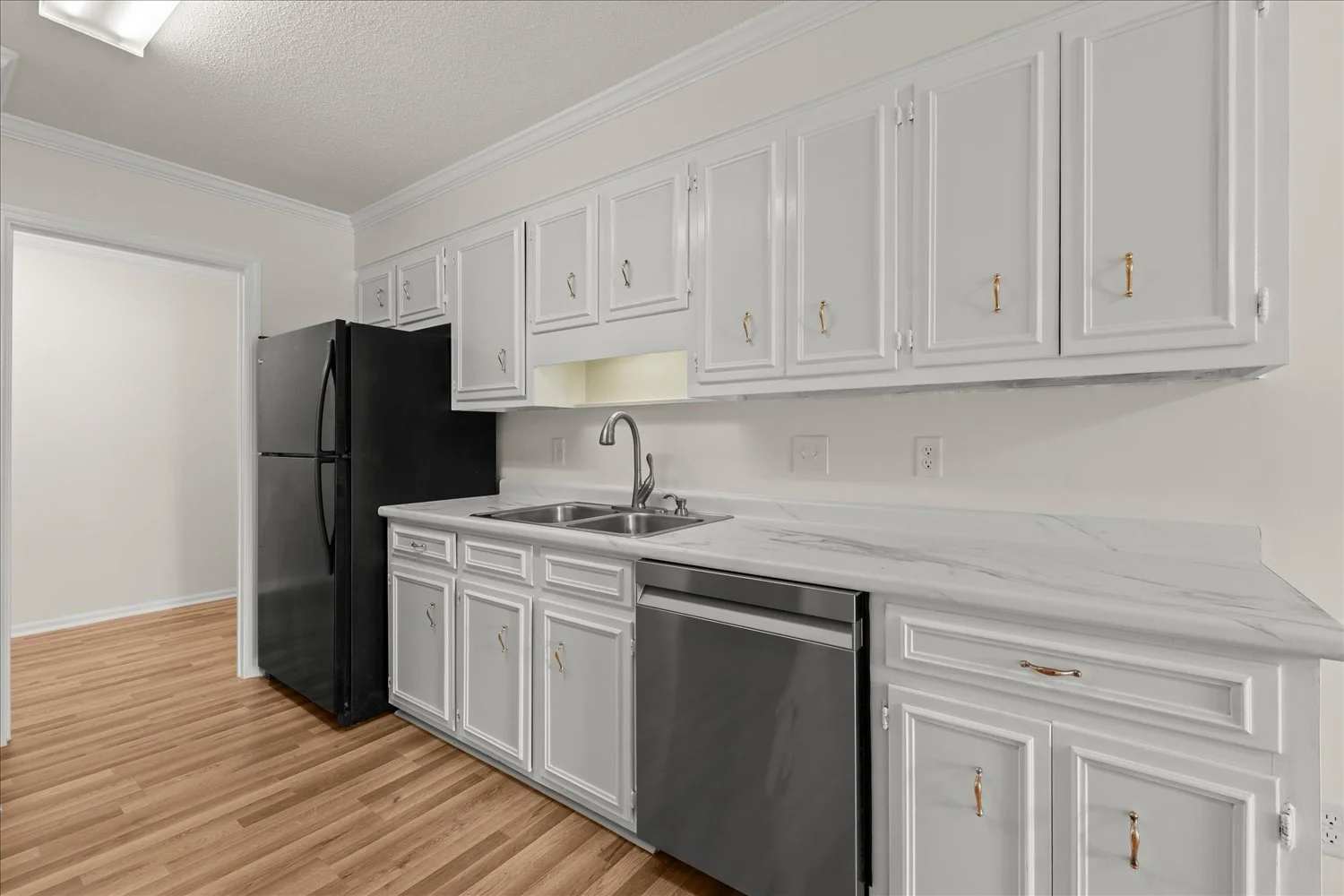 11-128 Silver Maple Rd 11.jpg
